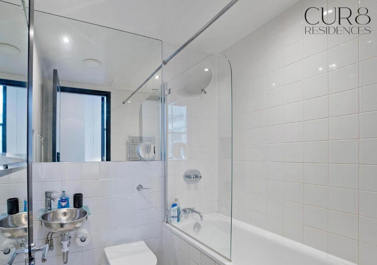 Harrods Hideaway 3 Bedroom Flat *