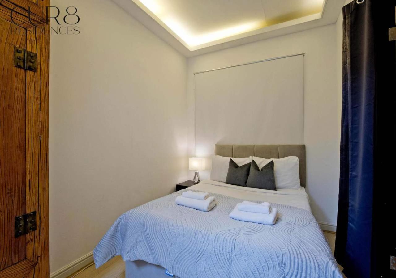 Harrods Hideaway 3 Bedroom Flat * London