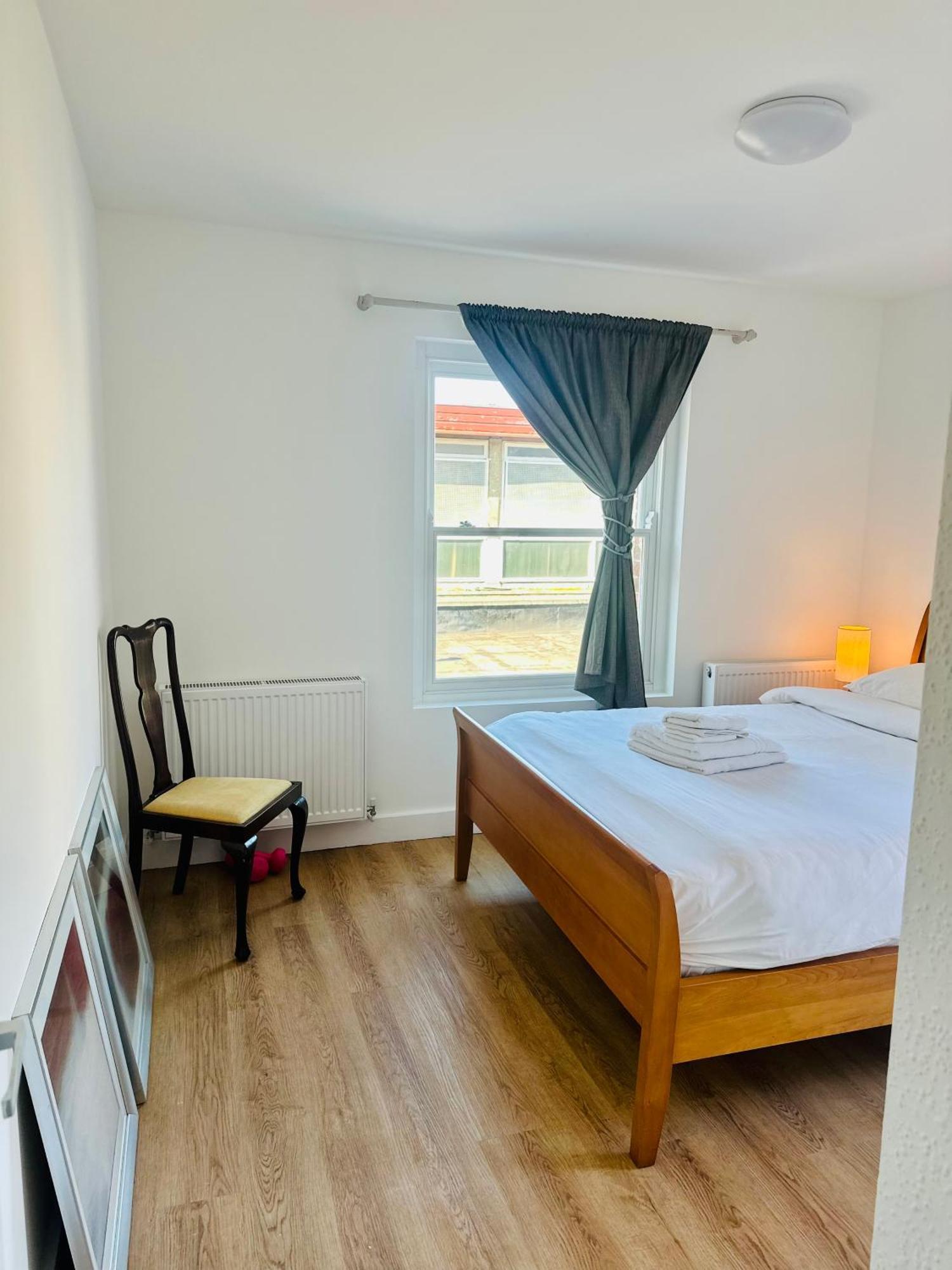 Abeville Village London