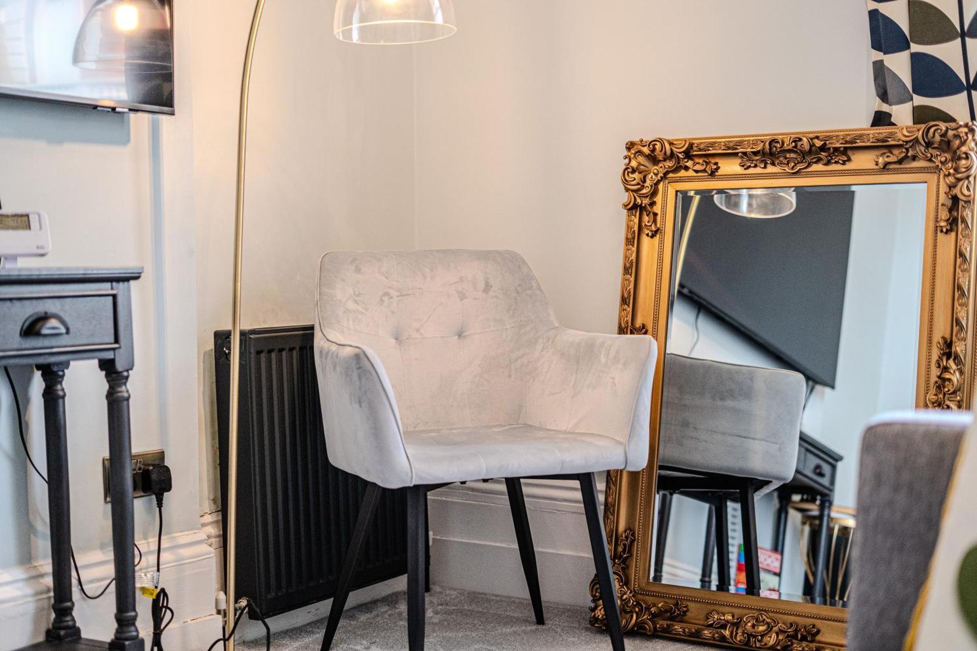 Chic Flat Near Buckingham Palace & Victoria Station * London