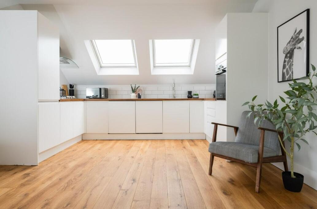 Apartment Contemporary 2 Bed Loft Honor Oak, *