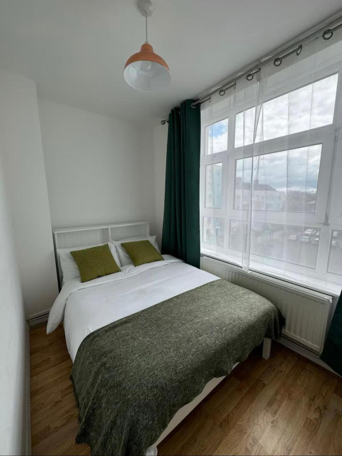 Cosy 2br Flat Excellent Location London