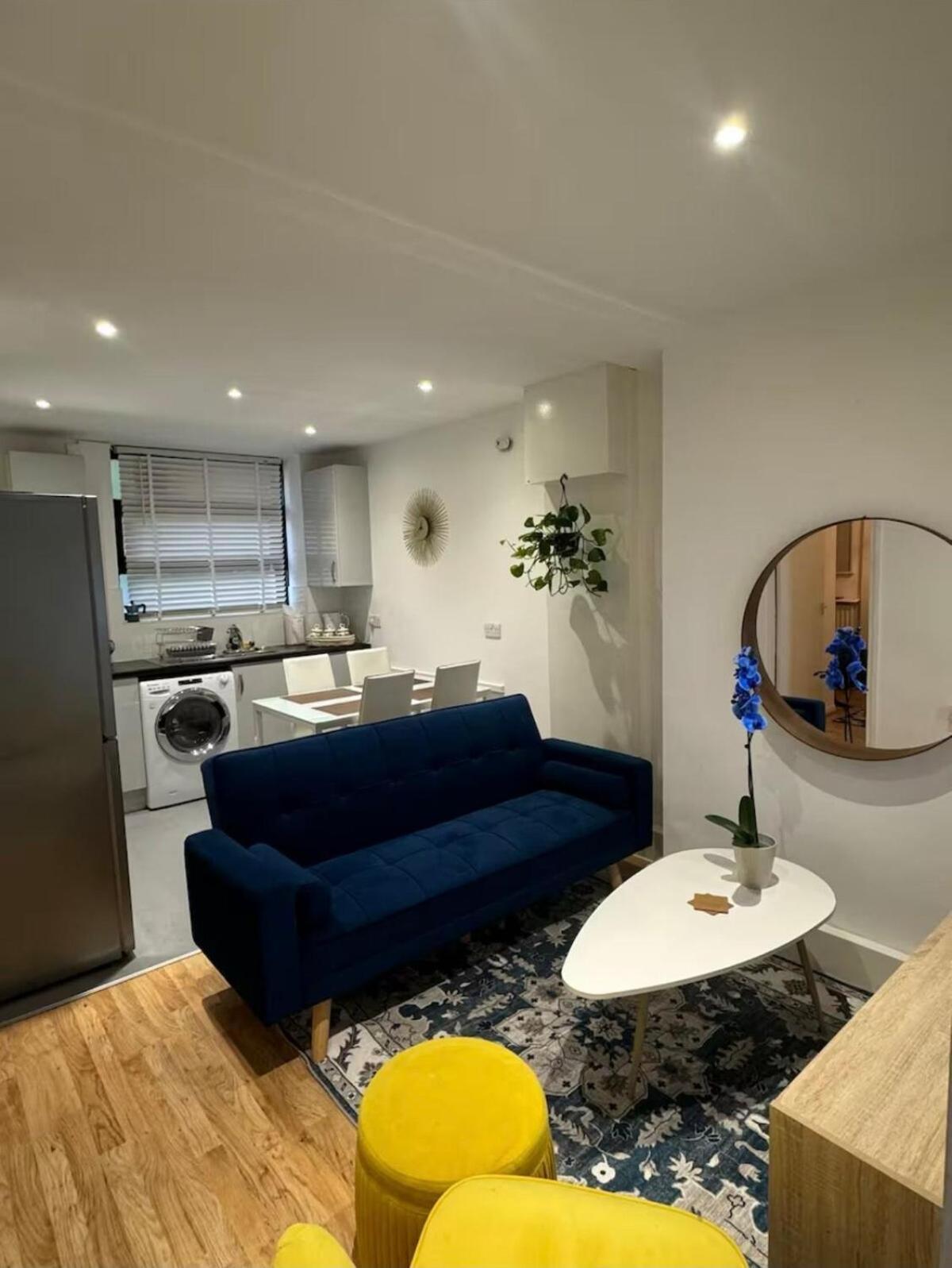 Cosy 2br Flat Excellent Location Apartment London