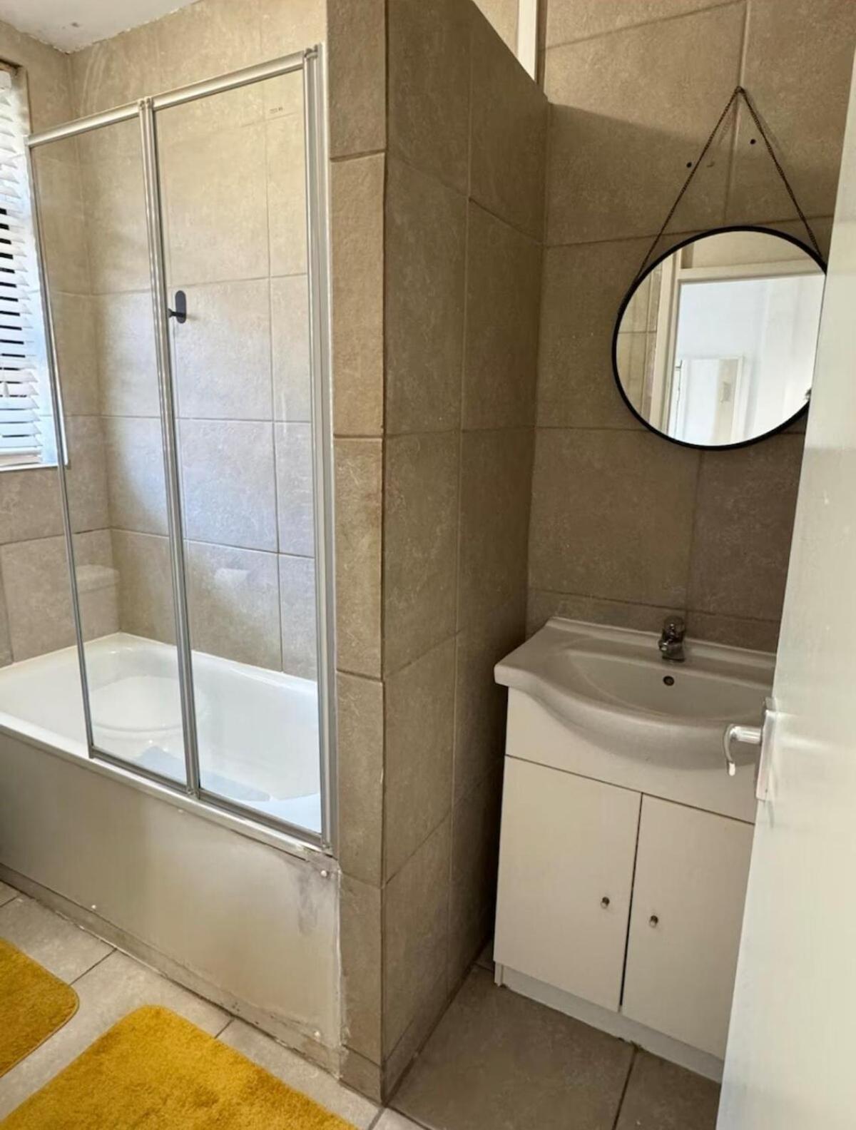 Cosy 2br Flat Excellent Location * London