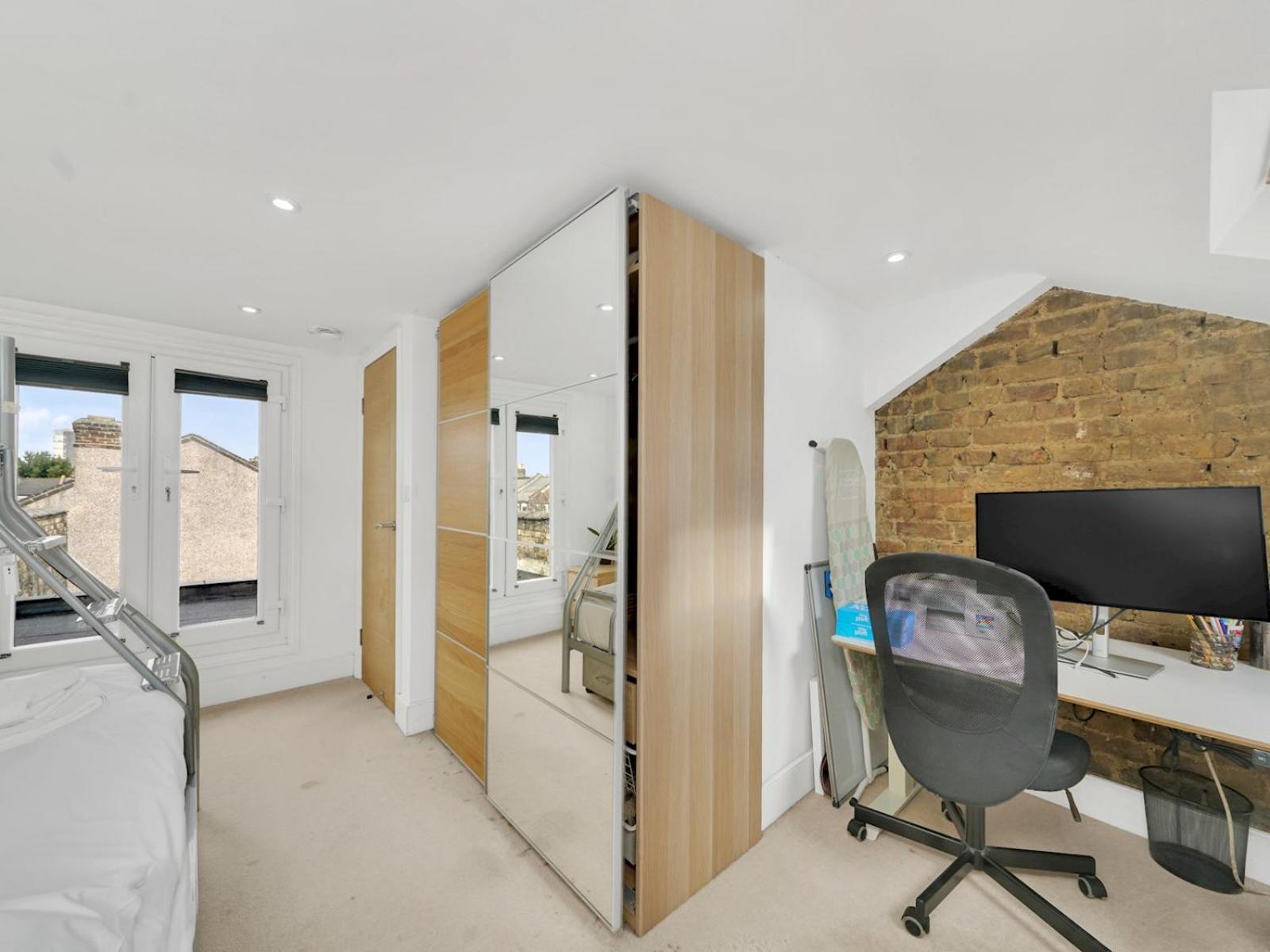 Holiday home Pass The Keys Family W Beautiful Renovated Kitchen London