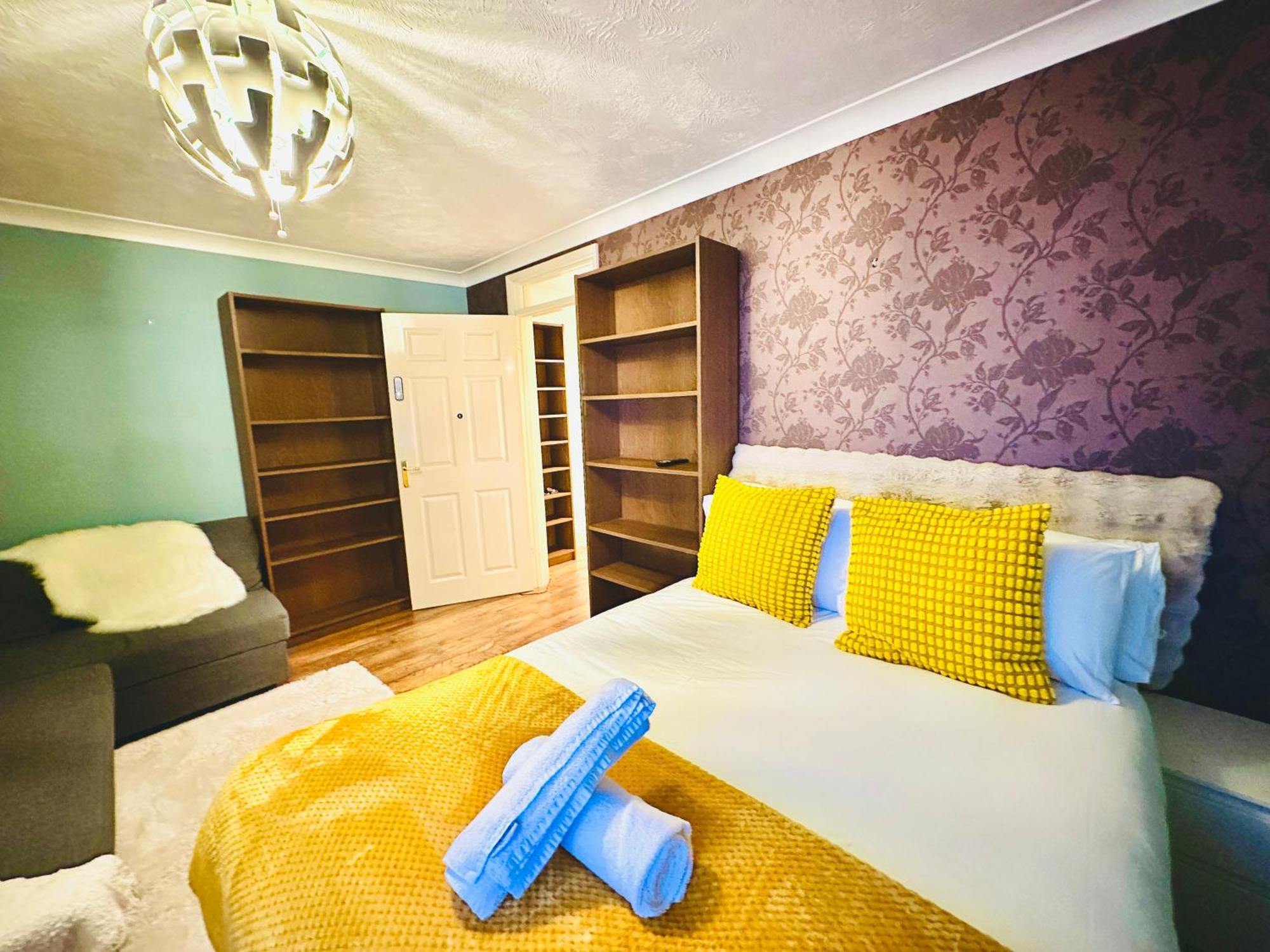 Opulent Marriott Guest house 5*