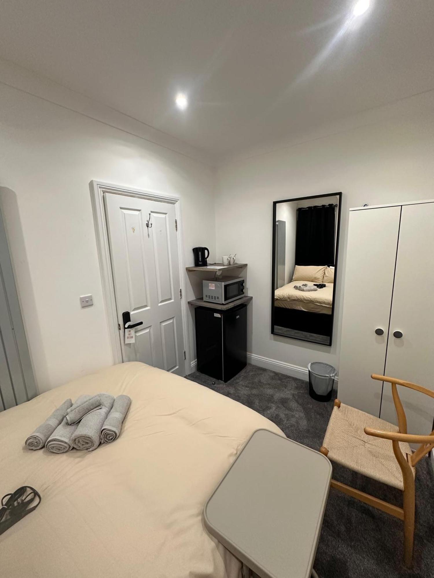 Guest house Central London Room *