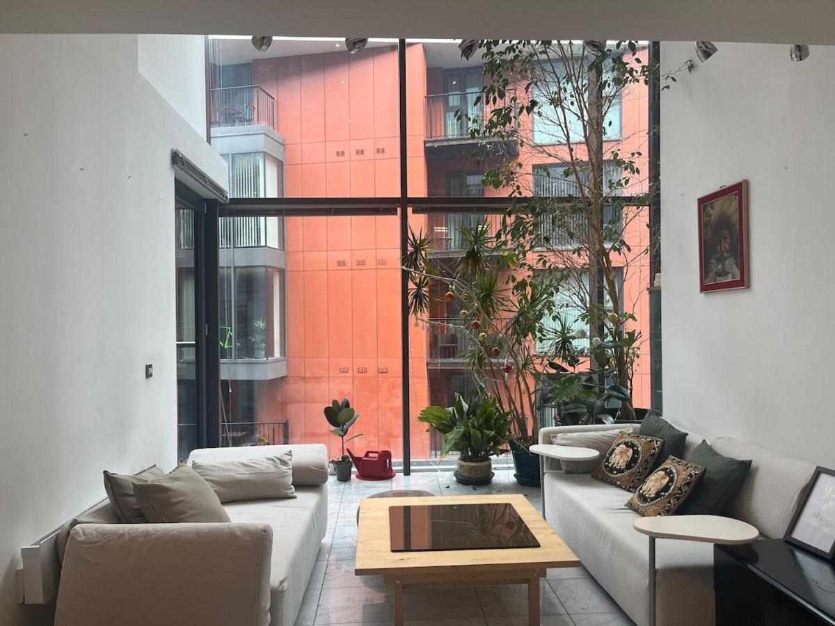 Apartment Modern Duplex In