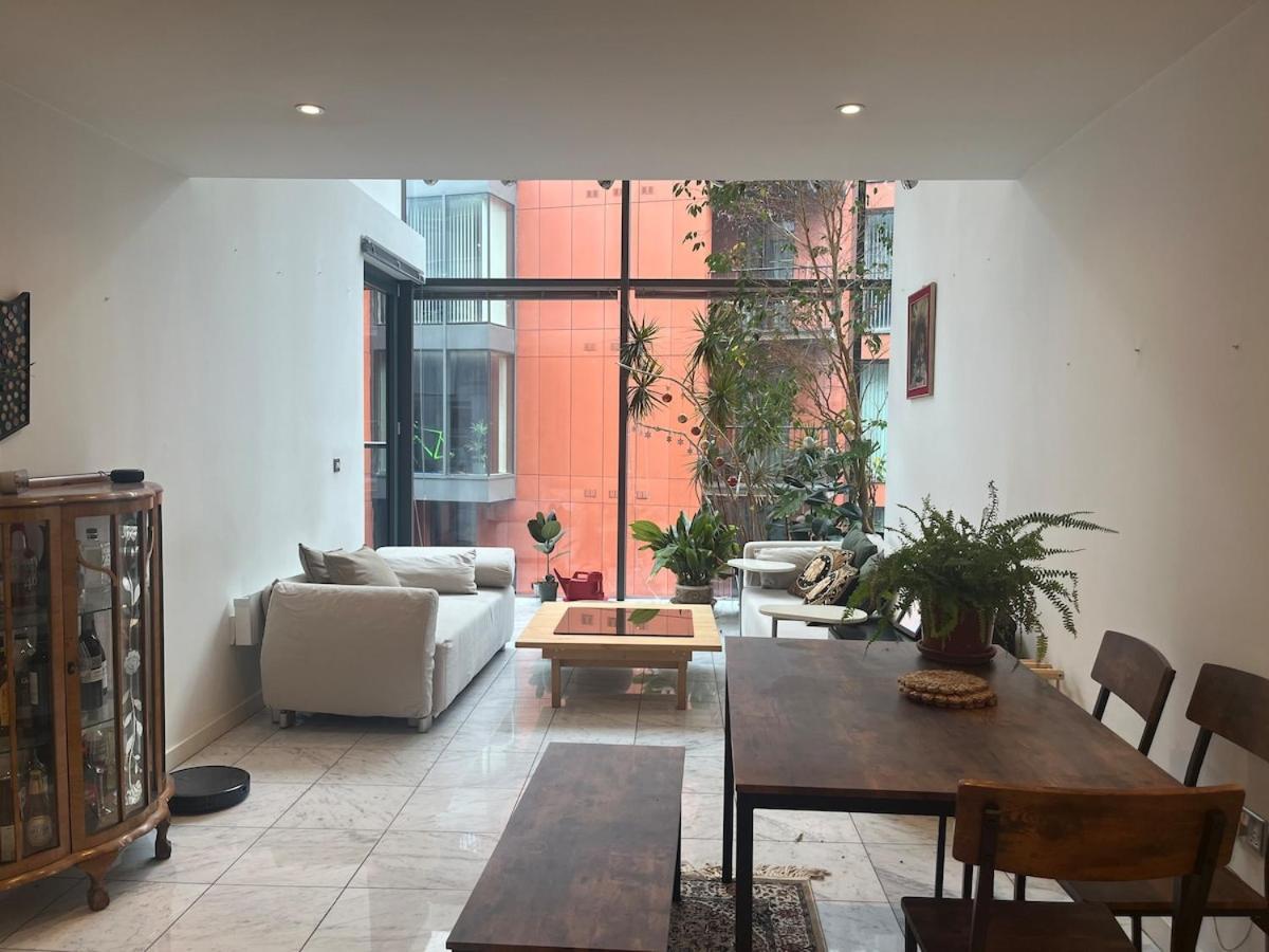 Apartment Modern Duplex In London