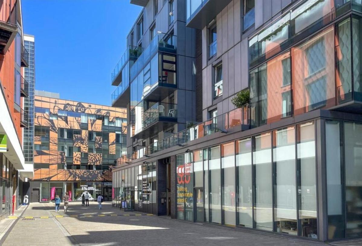Modern Duplex In * London