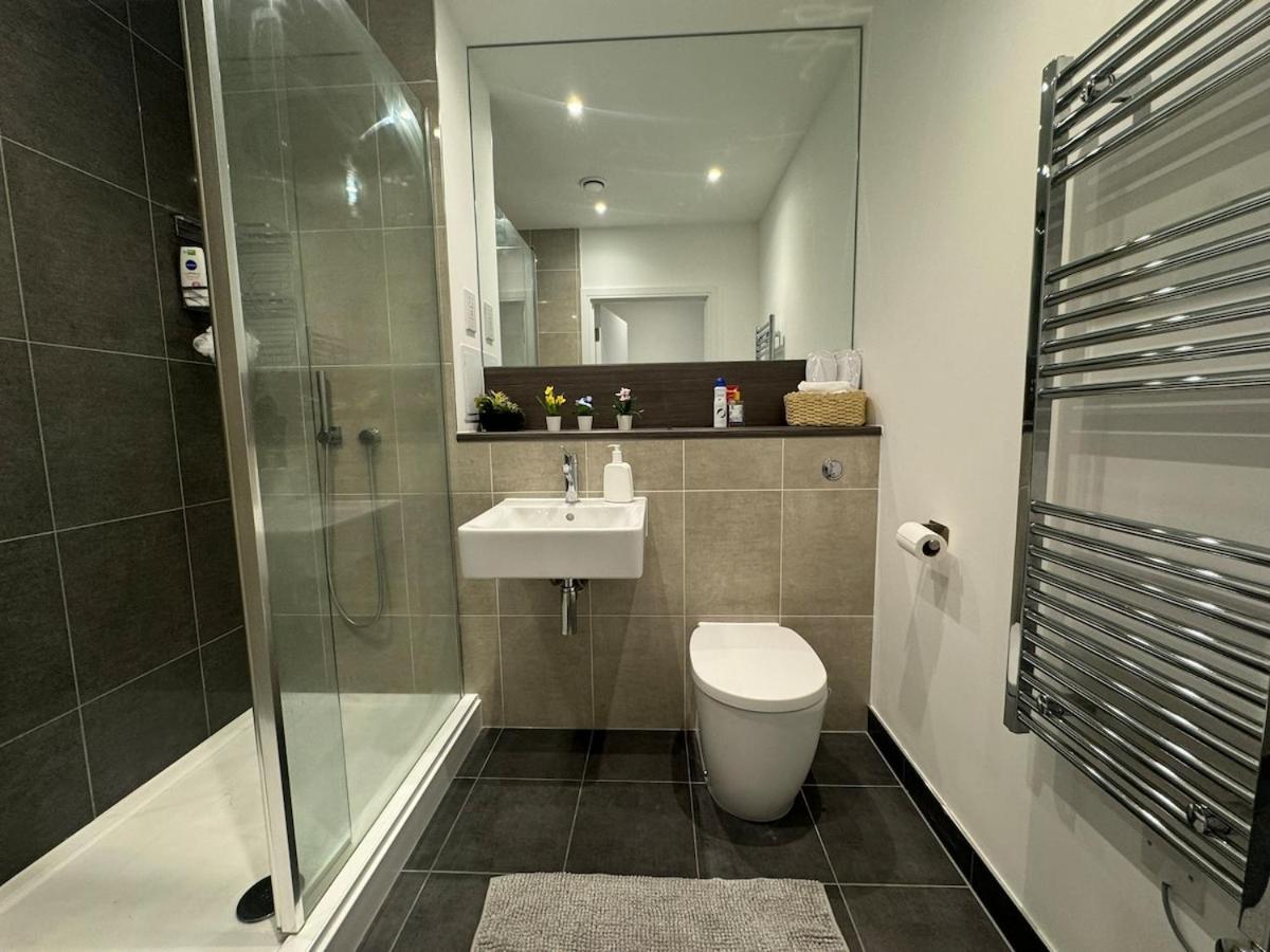 Stunning Luxury 2 Bedroom Apartamento Londres
