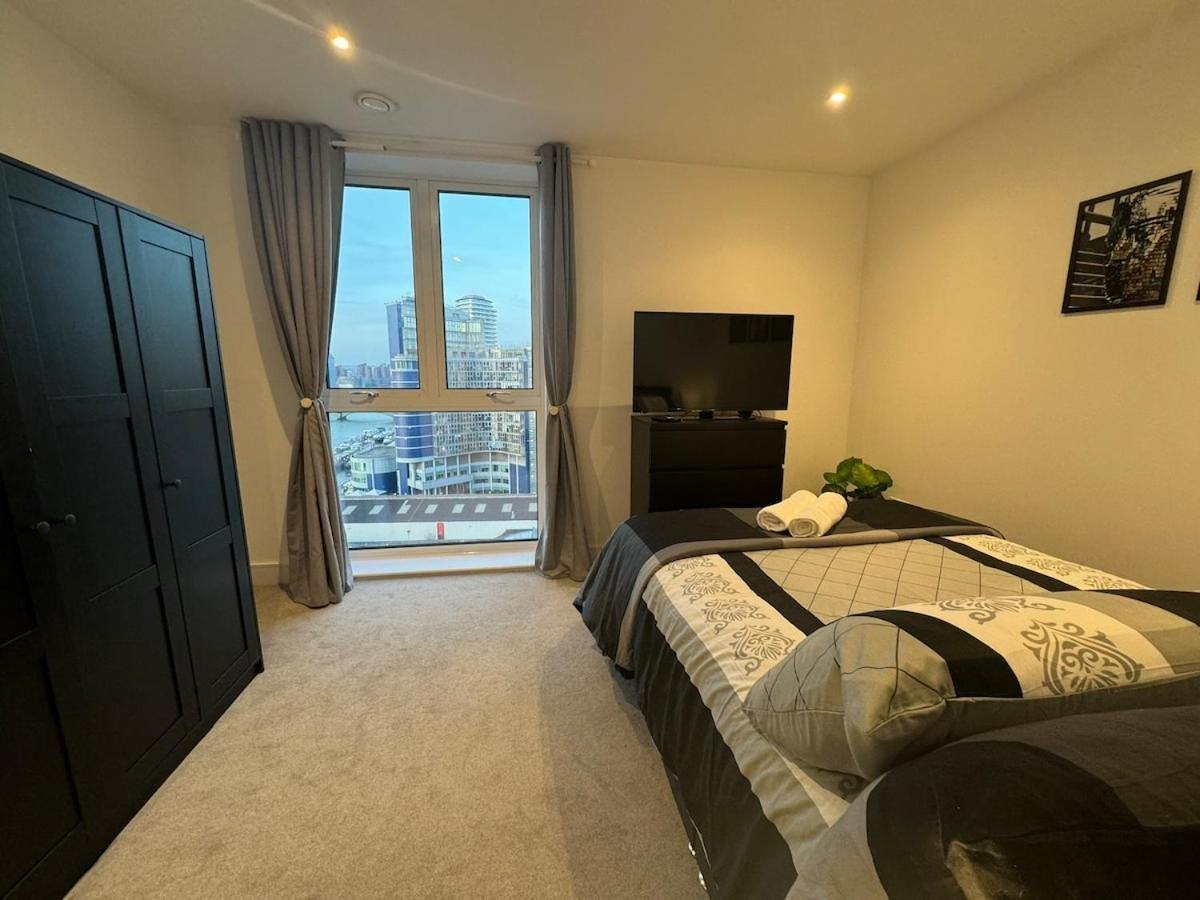 Stunning Luxury 2 Bedroom Apartamento