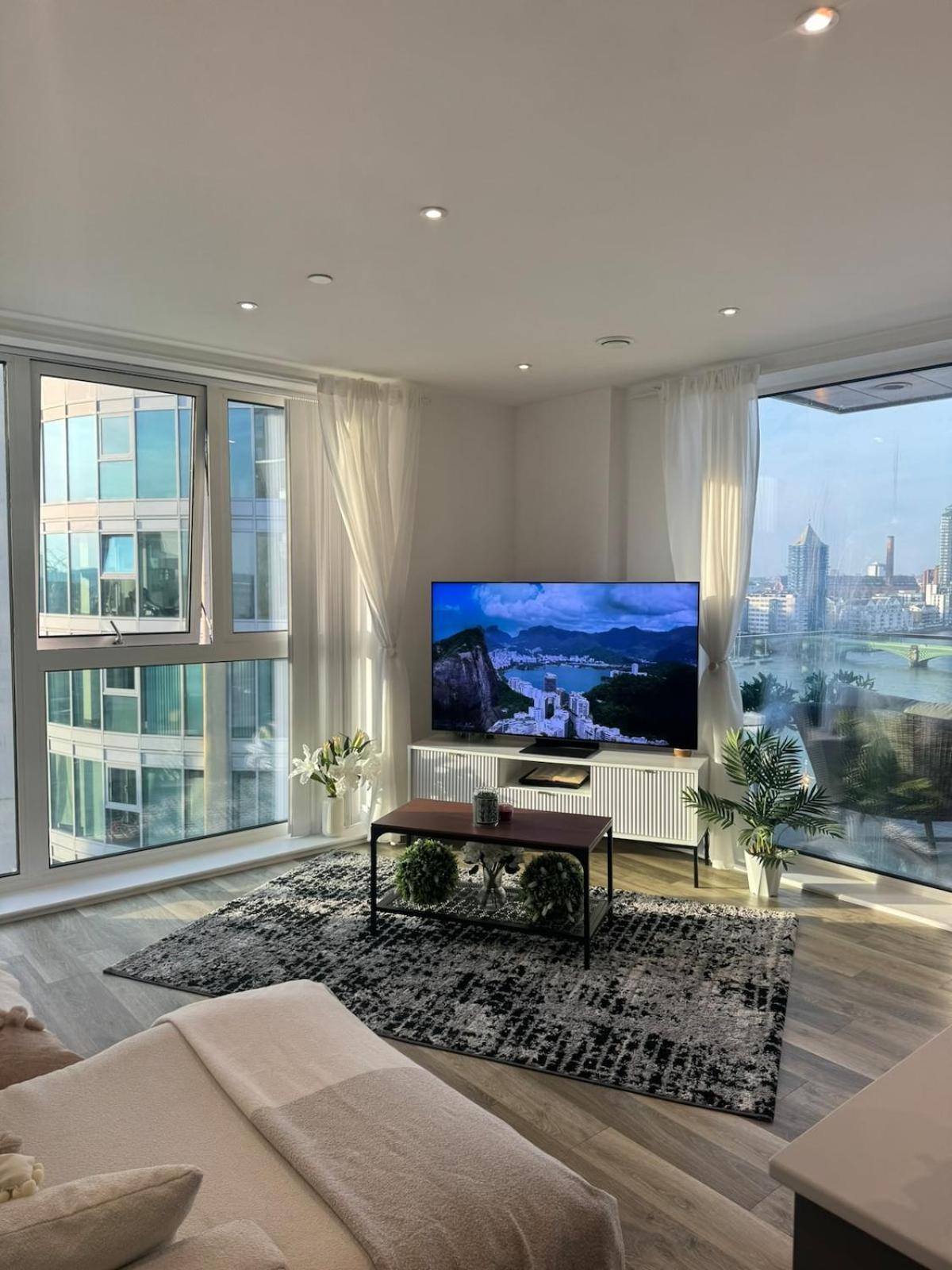 Stunning Luxury 2 Bedroom Apartamento Londres