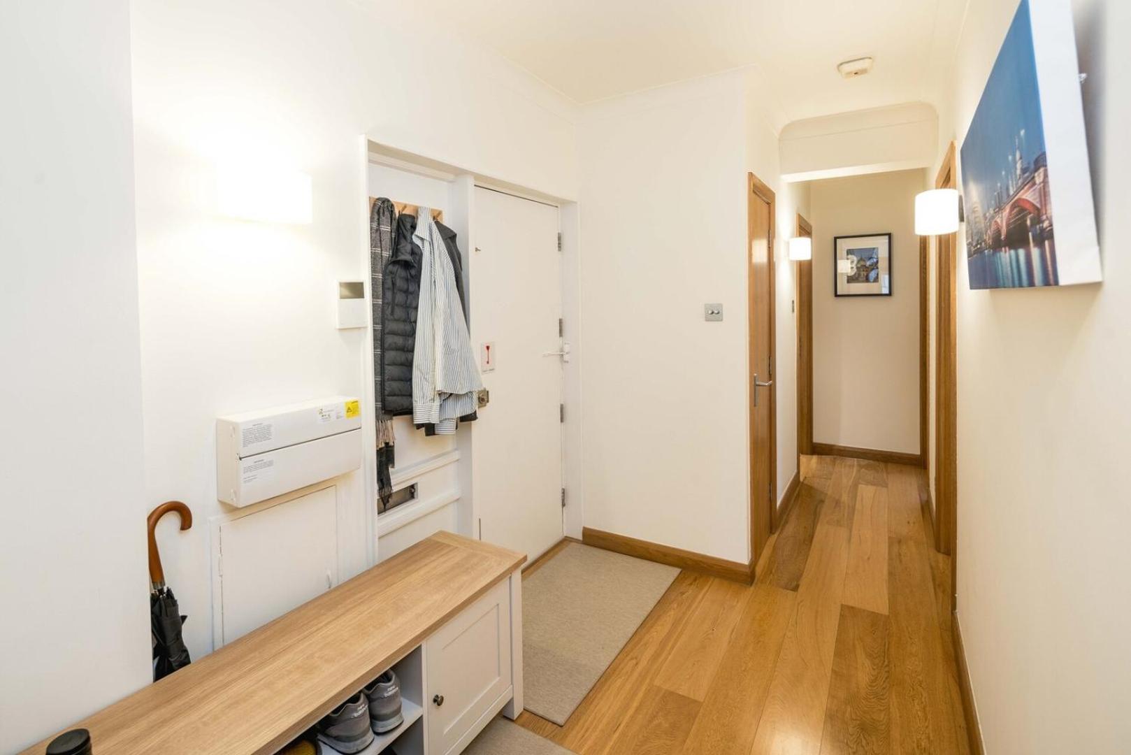 Apartment Bright 2-bed Flat Near St Paul's