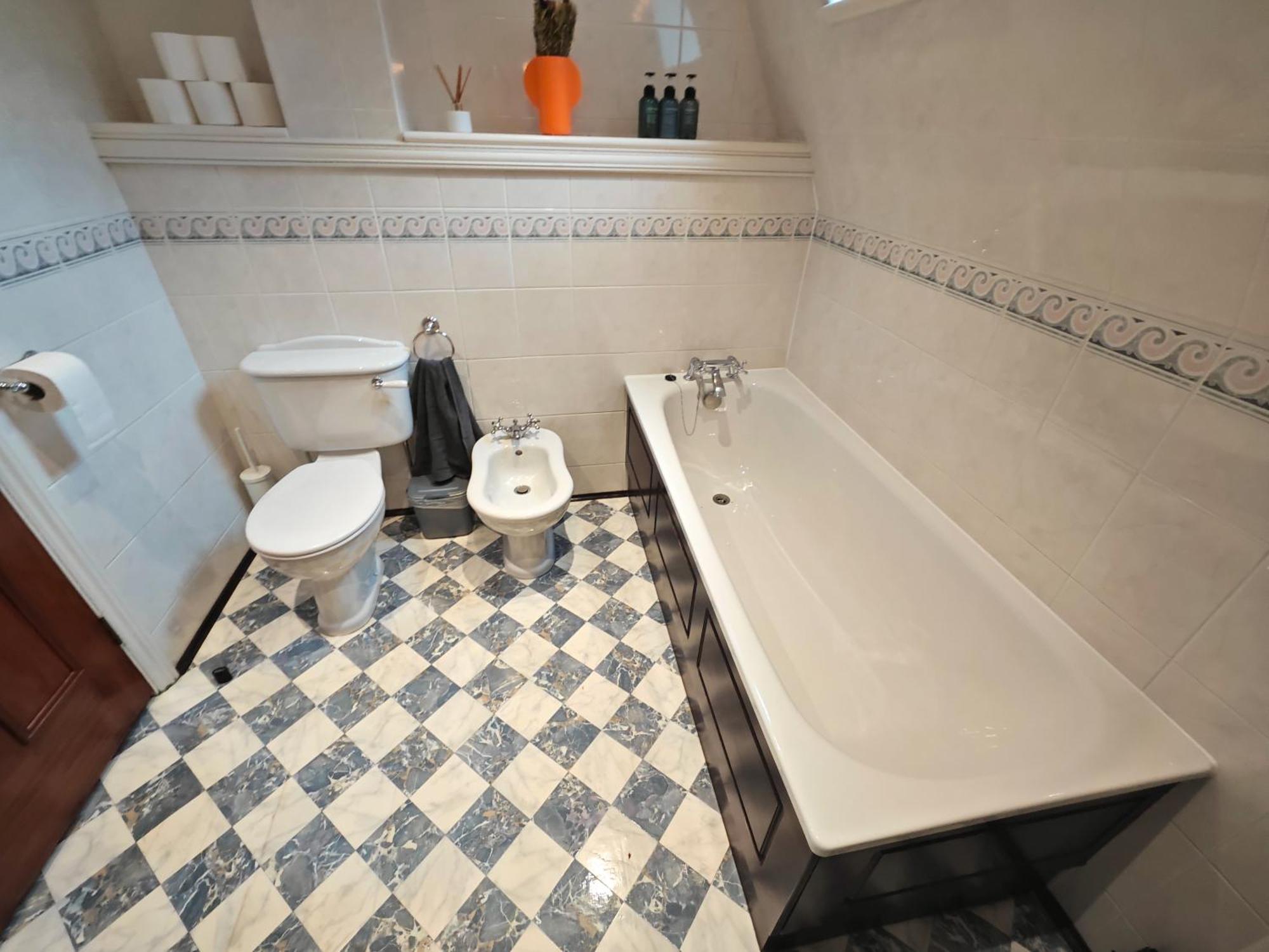 Charming 3 Bed In London, Abbey Road London