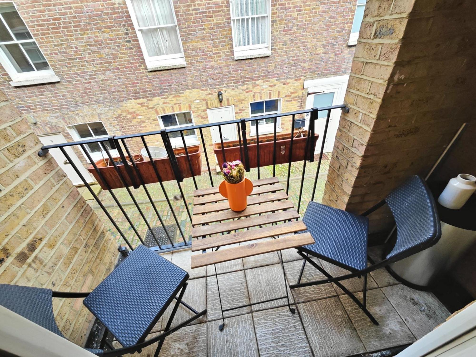 Charming 3 Bed In London, Abbey Road Apartment London