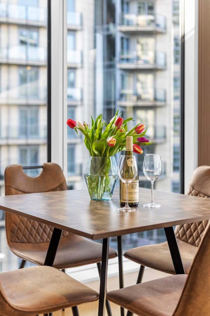 Apartamento Elegant Thames-view 2-bed Haven Gym & Balcony