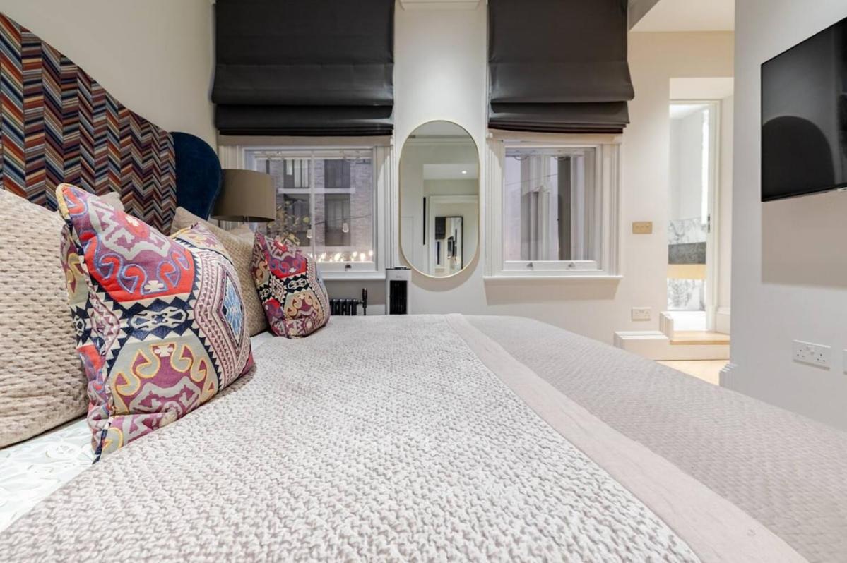Luxurious 3 Bed Covent Garden Penthouse