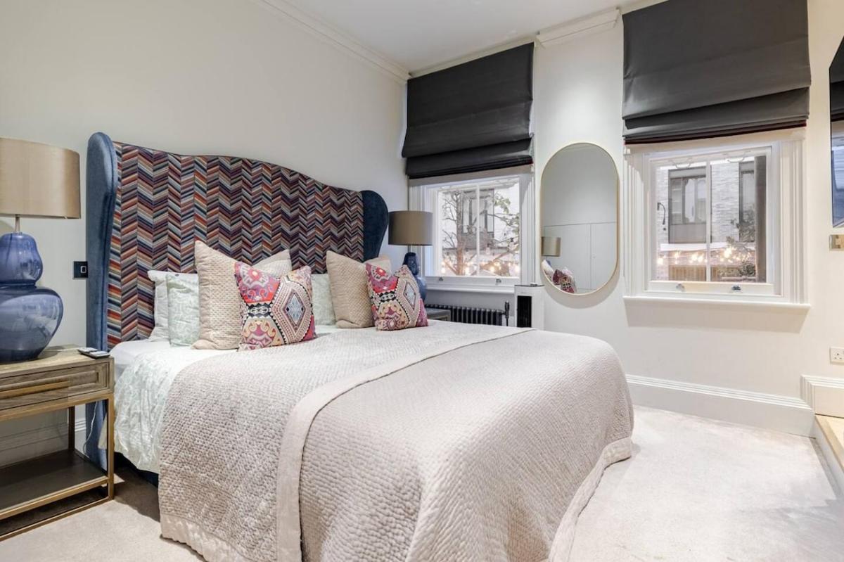Luxurious 3 Bed Covent Garden Penthouse Apartment London