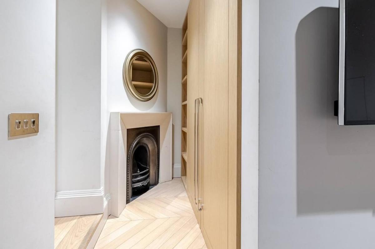 Luxurious 3 Bed Covent Garden Penthouse