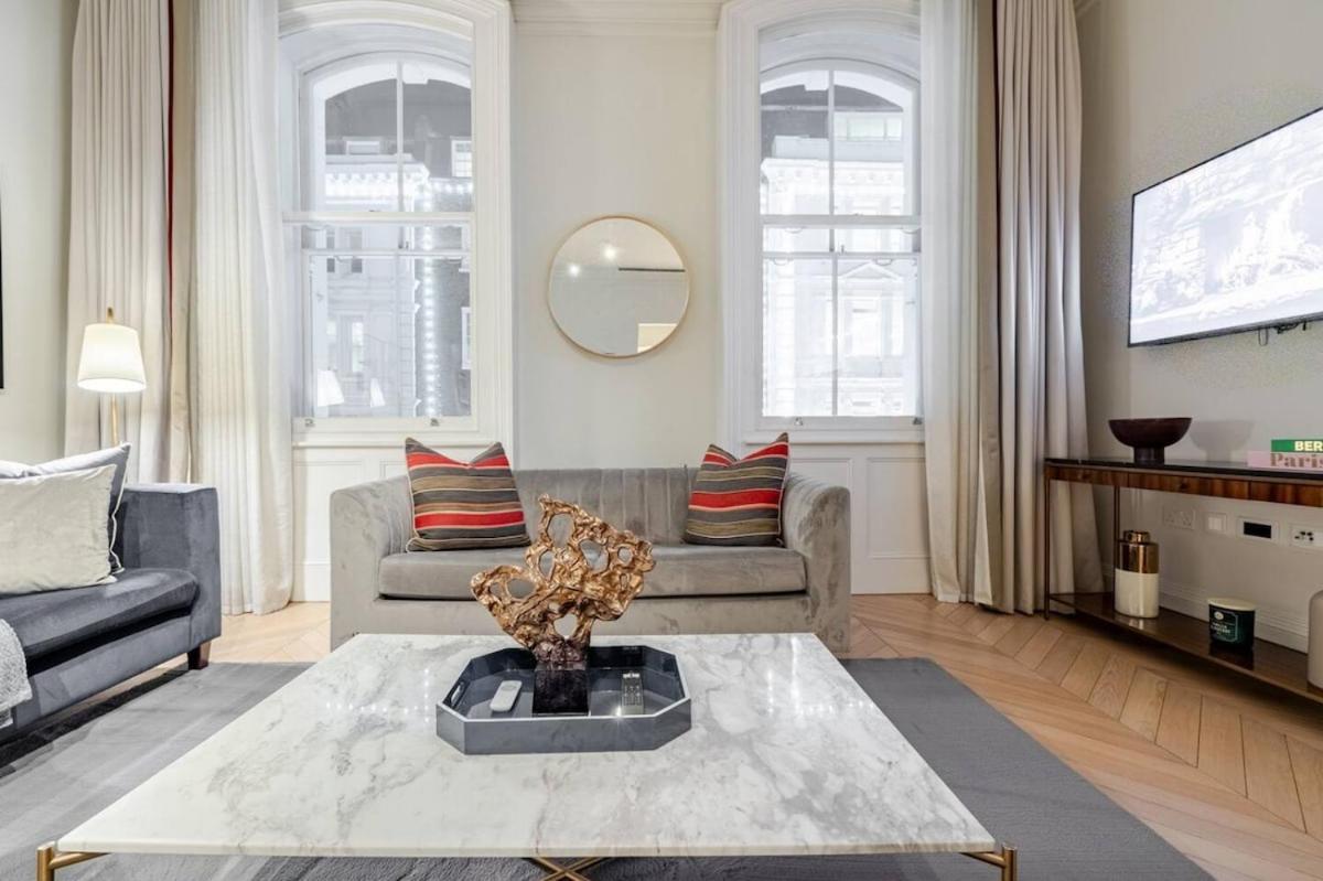 Luxurious 3 Bed Covent Garden Penthouse