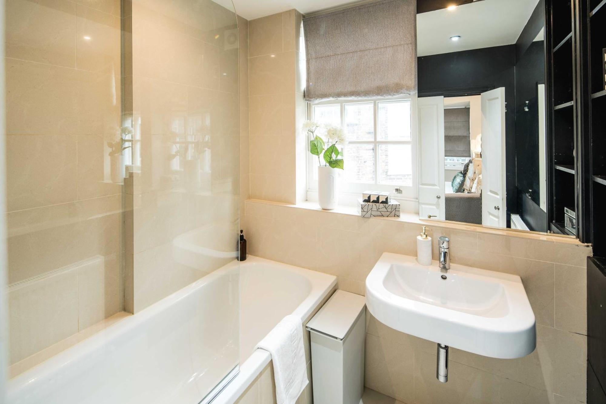 Victoria-luxury House-palace-central Villa London