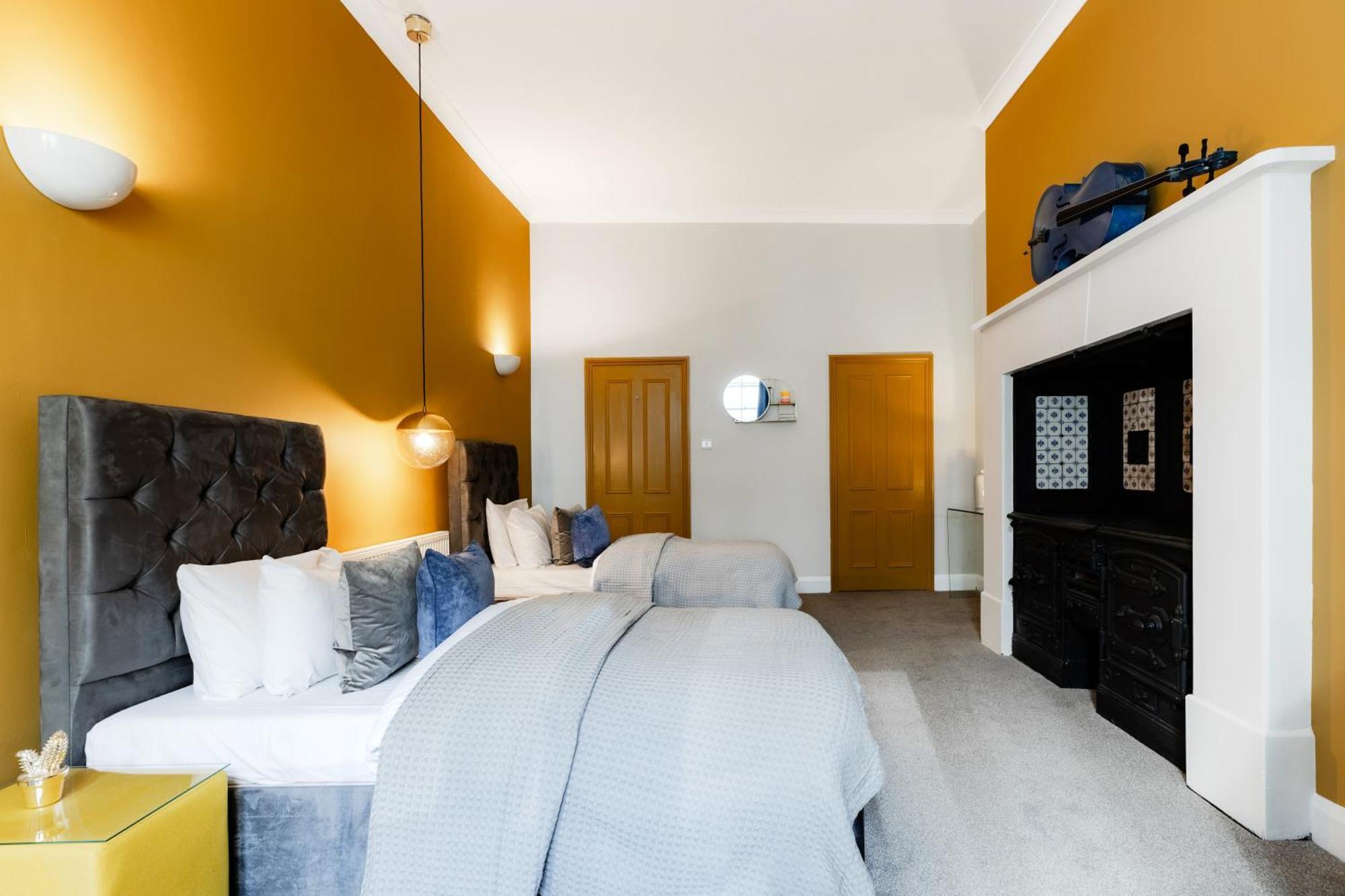 Off Oxford Circus! Large Unique Artist's Family And Friends Apartamento