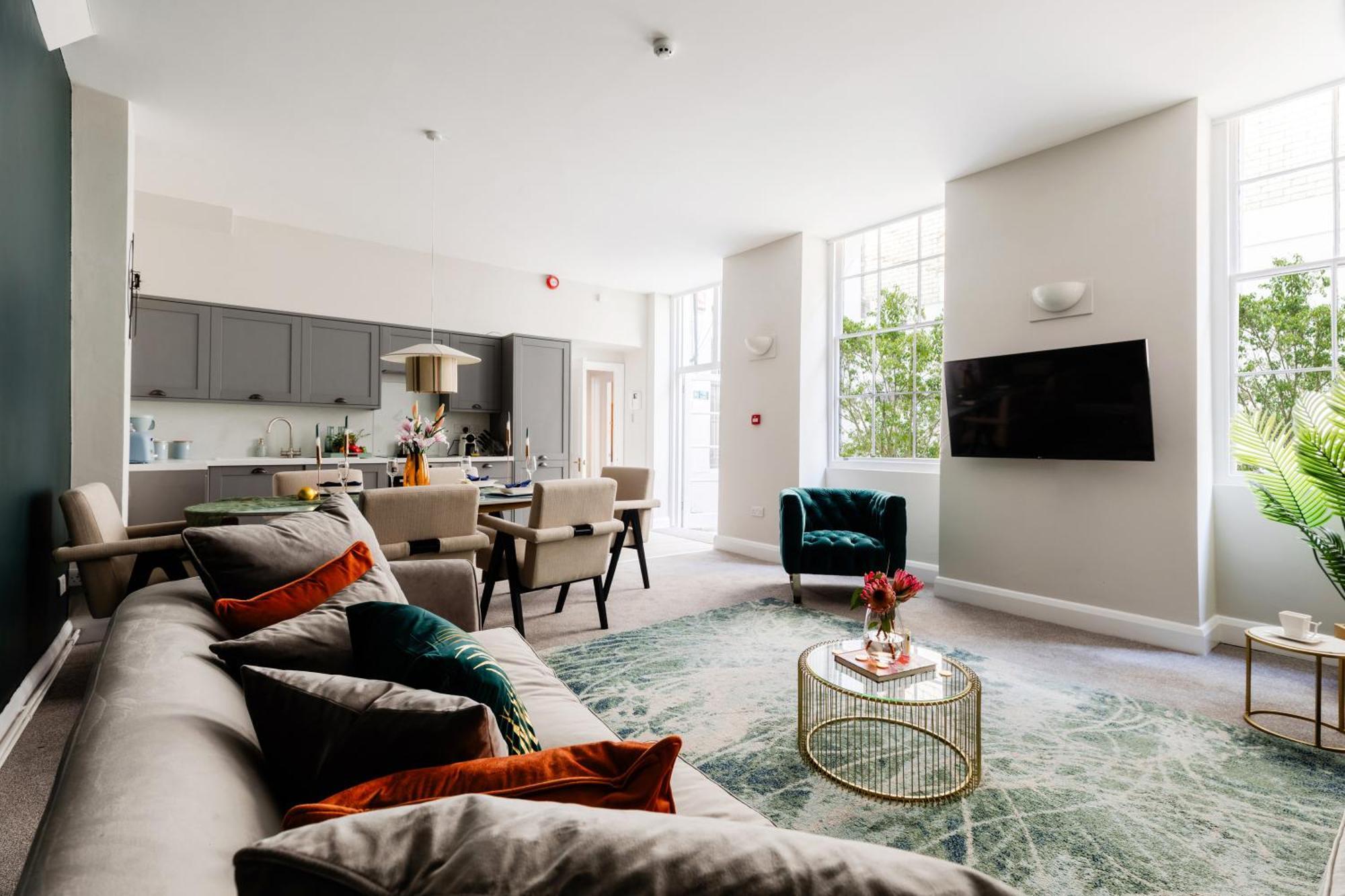 Off Oxford Circus! Large Unique Artist's Family And Friends Apartamento *