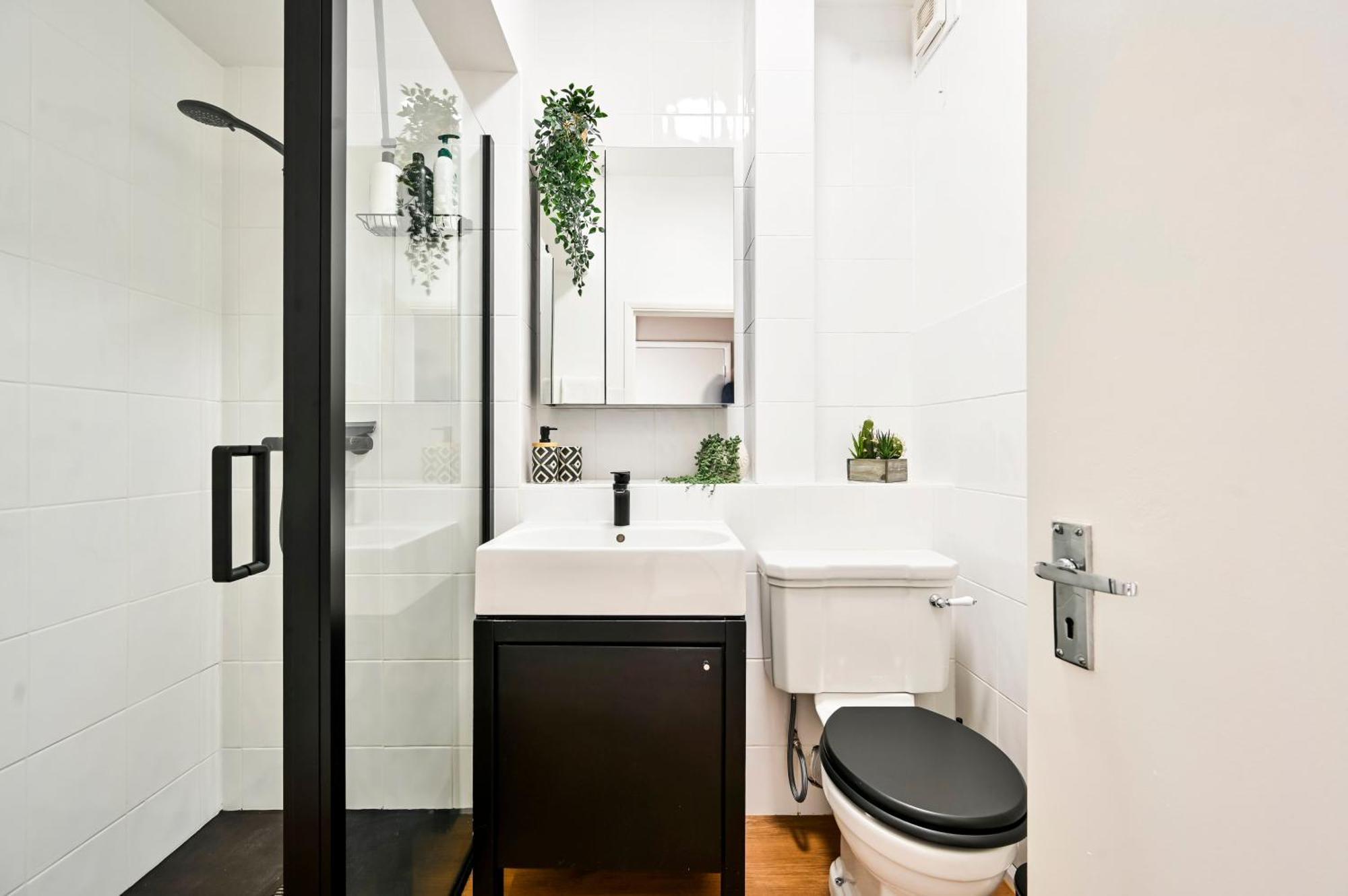 Apartment Spacious Bright 2-3 Bed Flat In Fulham By The Thames
