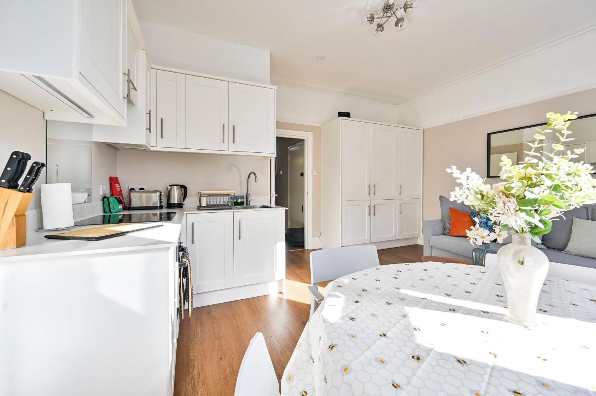 Spacious Bright 2-3 Bed Flat In Fulham By The Thames Apartment *