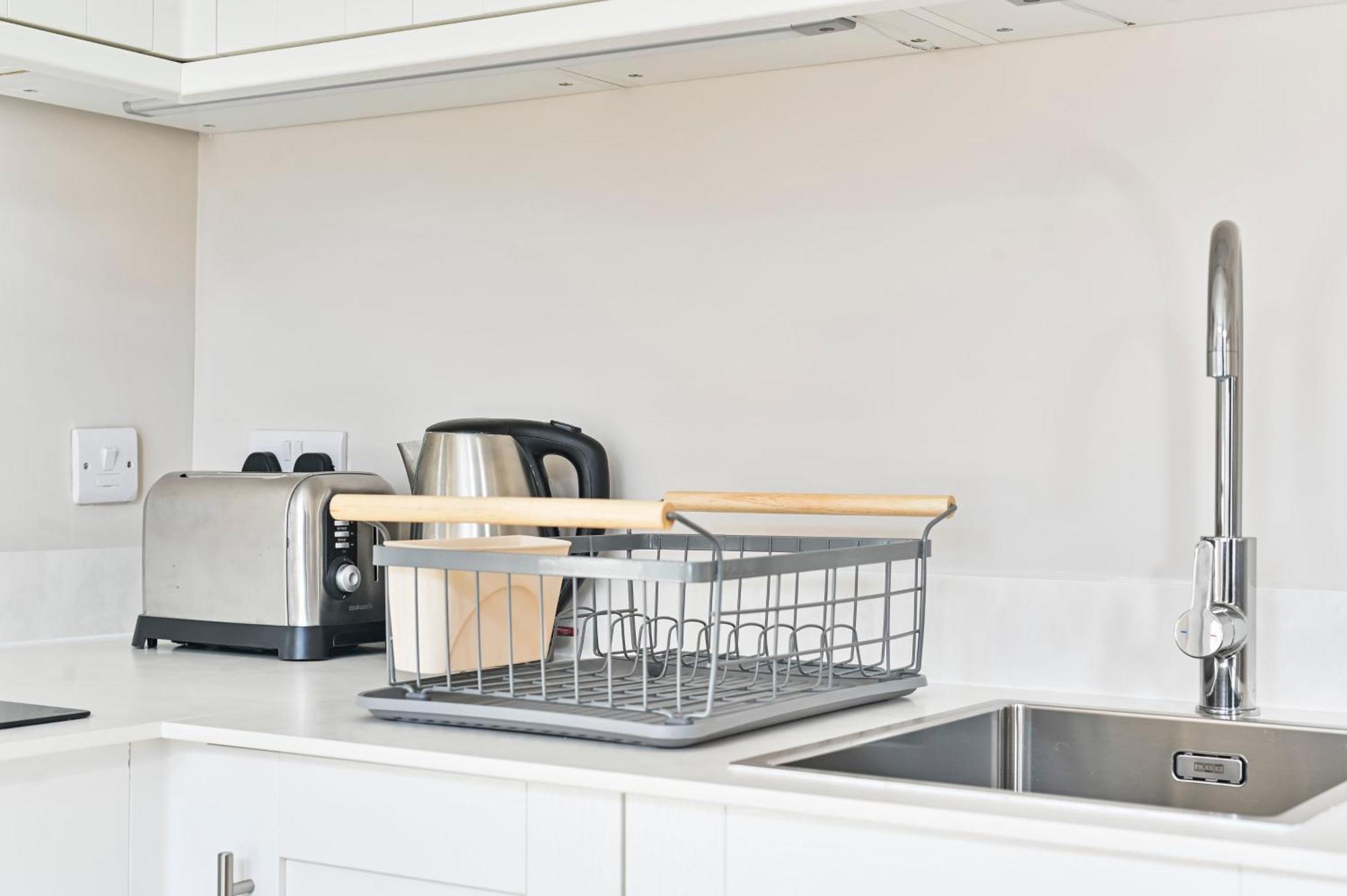 Apartment Spacious Bright 2-3 Bed Flat In Fulham By The Thames London