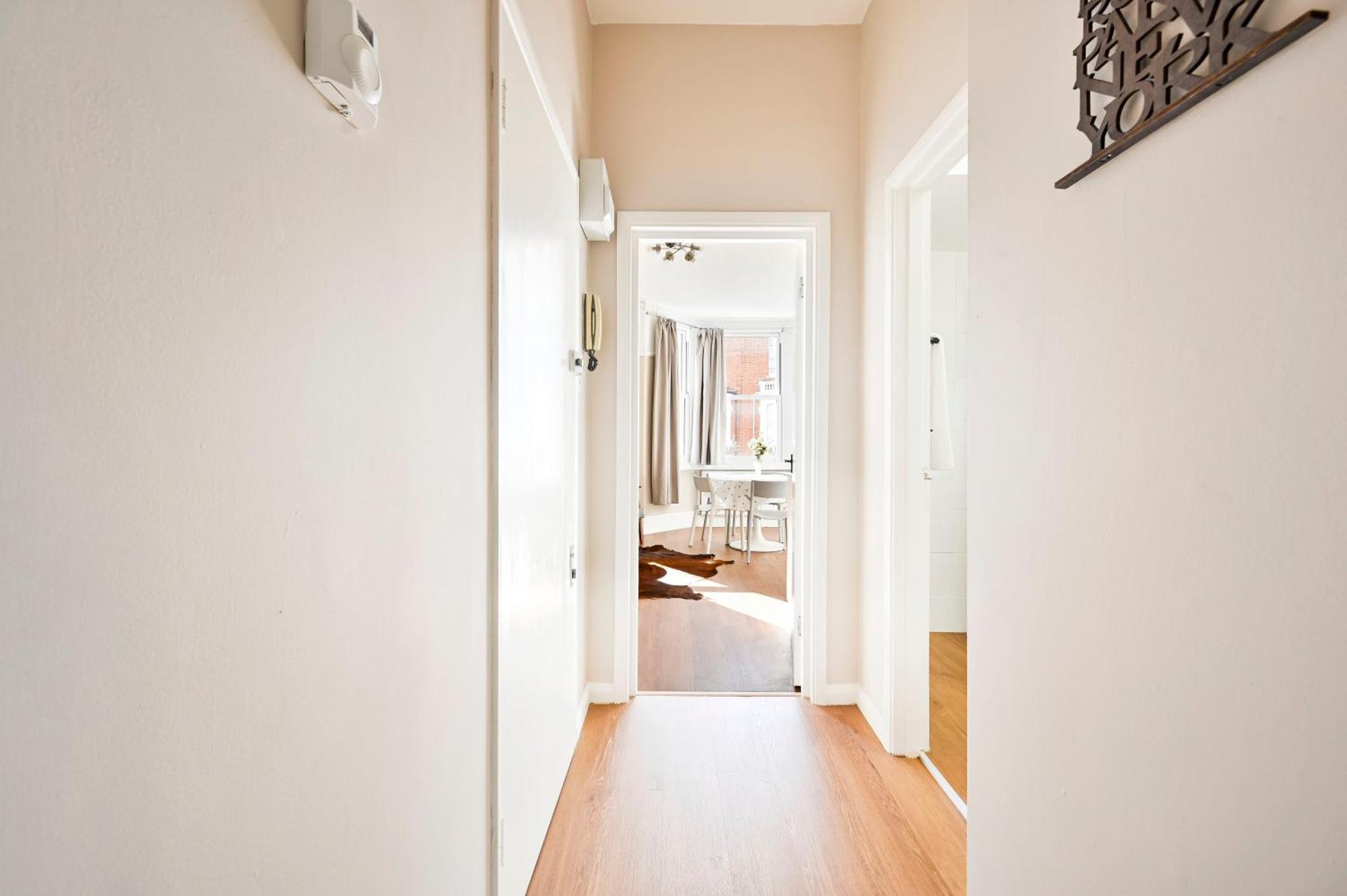 Spacious Bright 2-3 Bed Flat In Fulham By The Thames * London