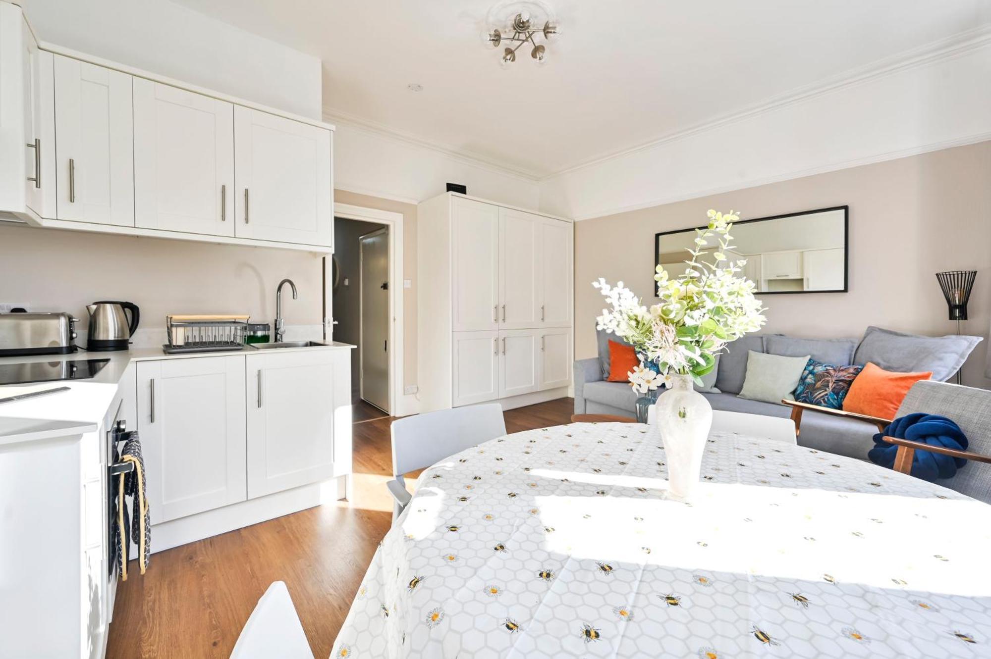 Spacious Bright 2-3 Bed Flat In Fulham By The Thames Apartment London