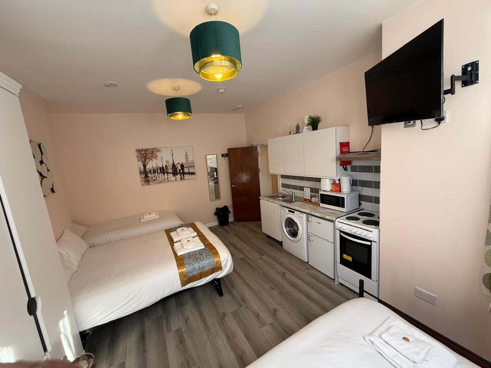 Hotel United *