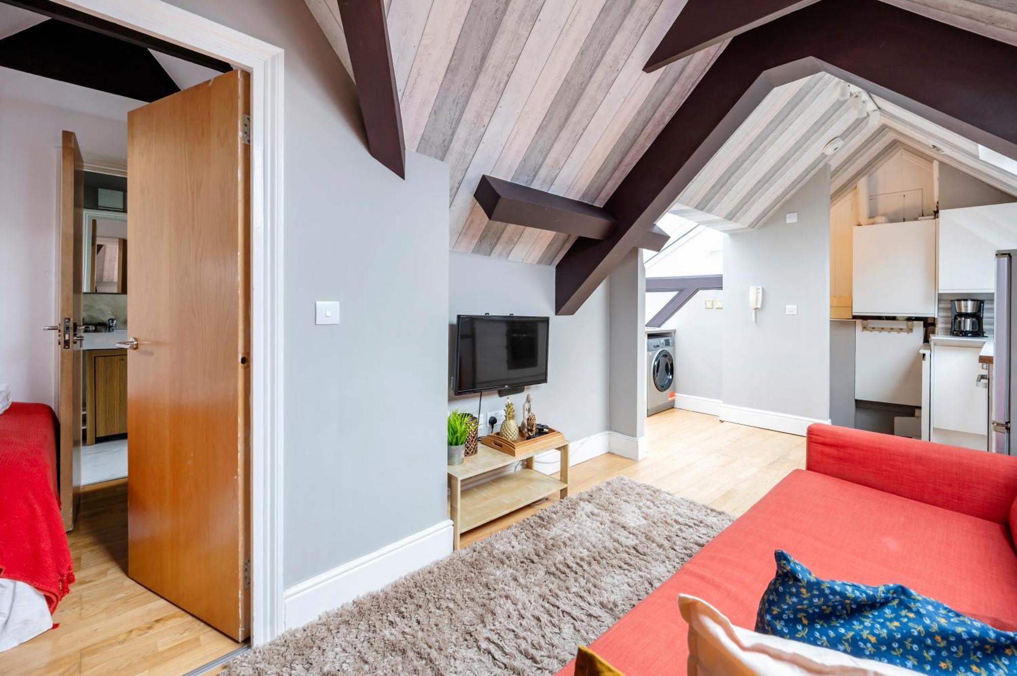 Apartment Sunny Loft In Center Of London