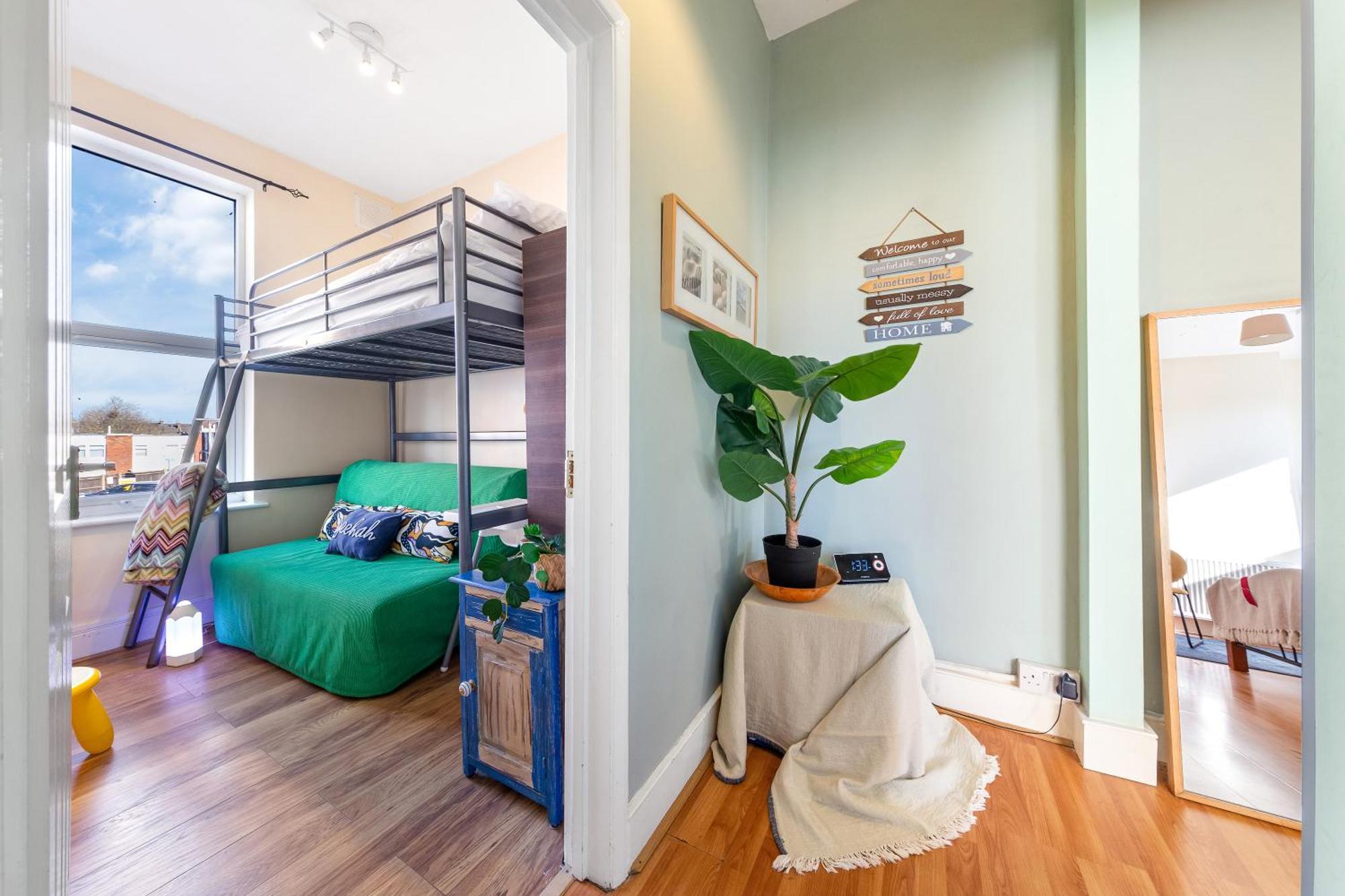 Apartment Big Ben, 10 Mins To Bridge, 5 Min Croydon, 30 Min Airport London