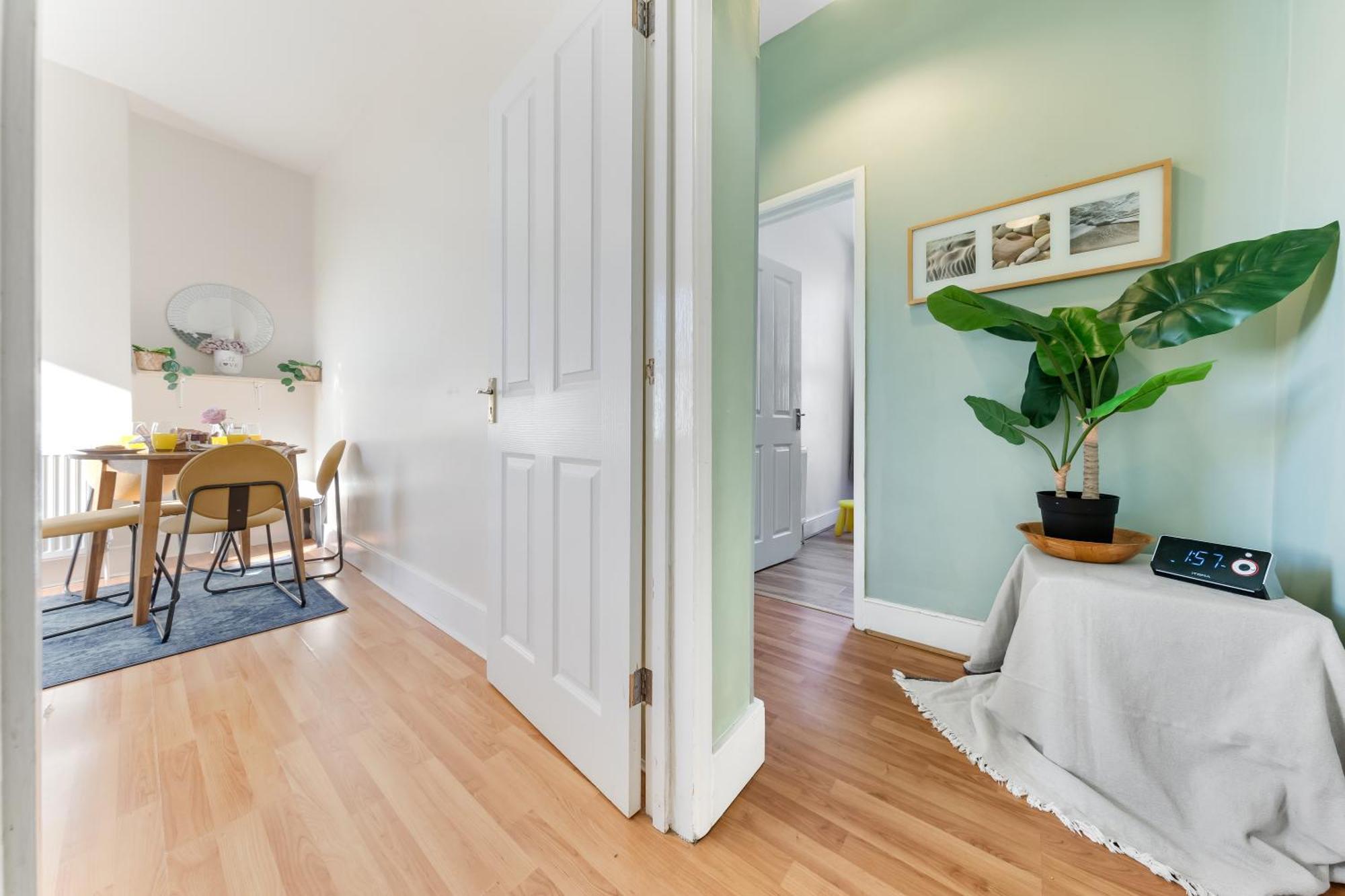 Apartment Big Ben, 10 Mins To Bridge, 5 Min Croydon, 30 Min Airport London
