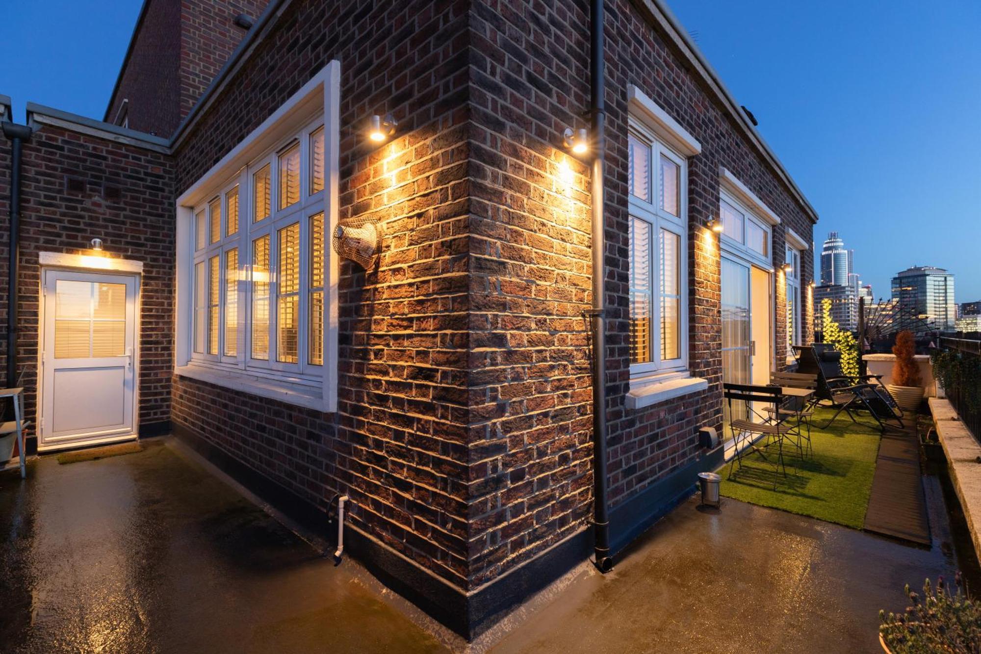 Luxury In Near Big Ben, Buckingham Palace And Eye Apartment London