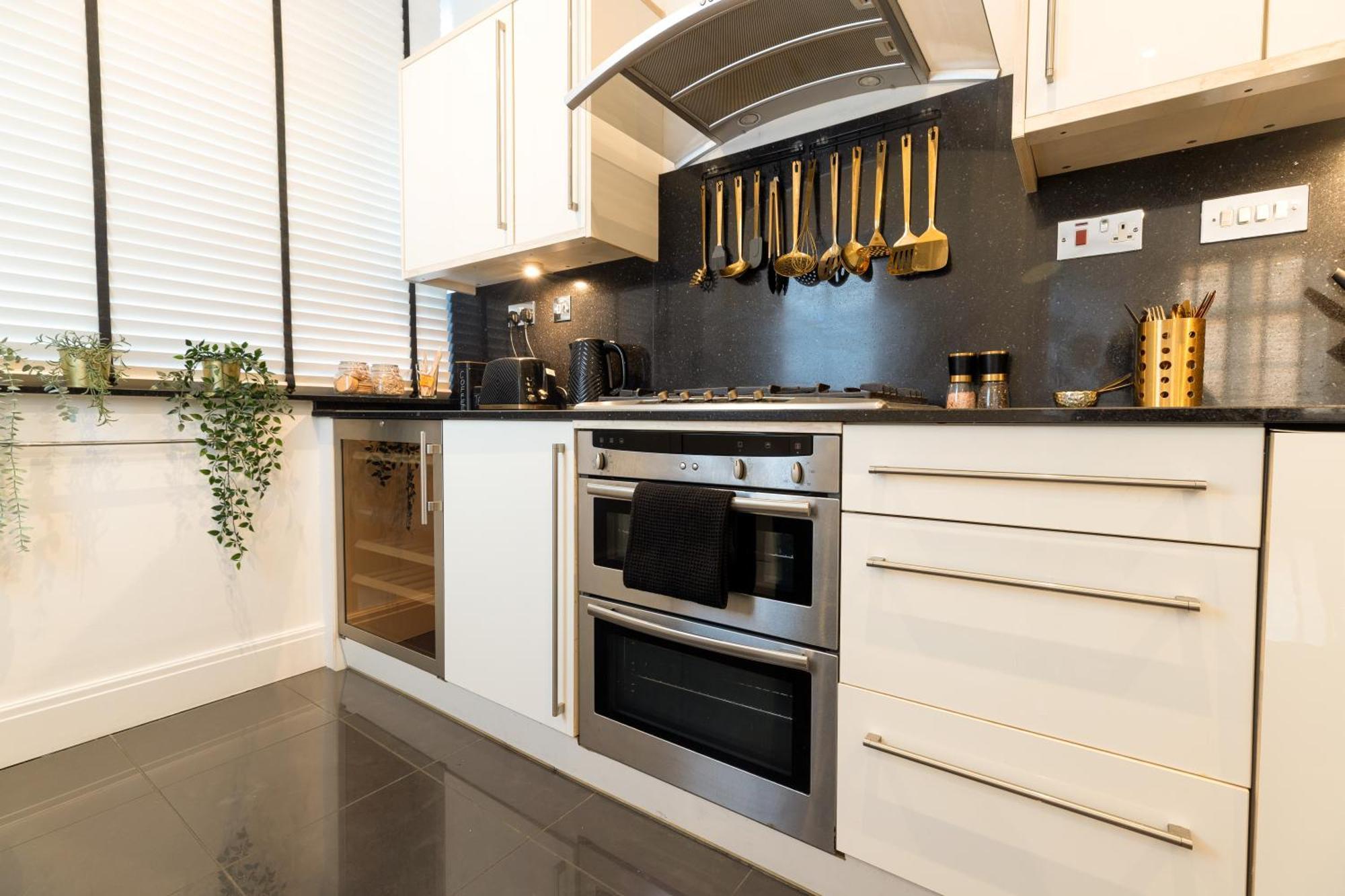 Luxury In Near Big Ben, Buckingham Palace And Eye Apartment