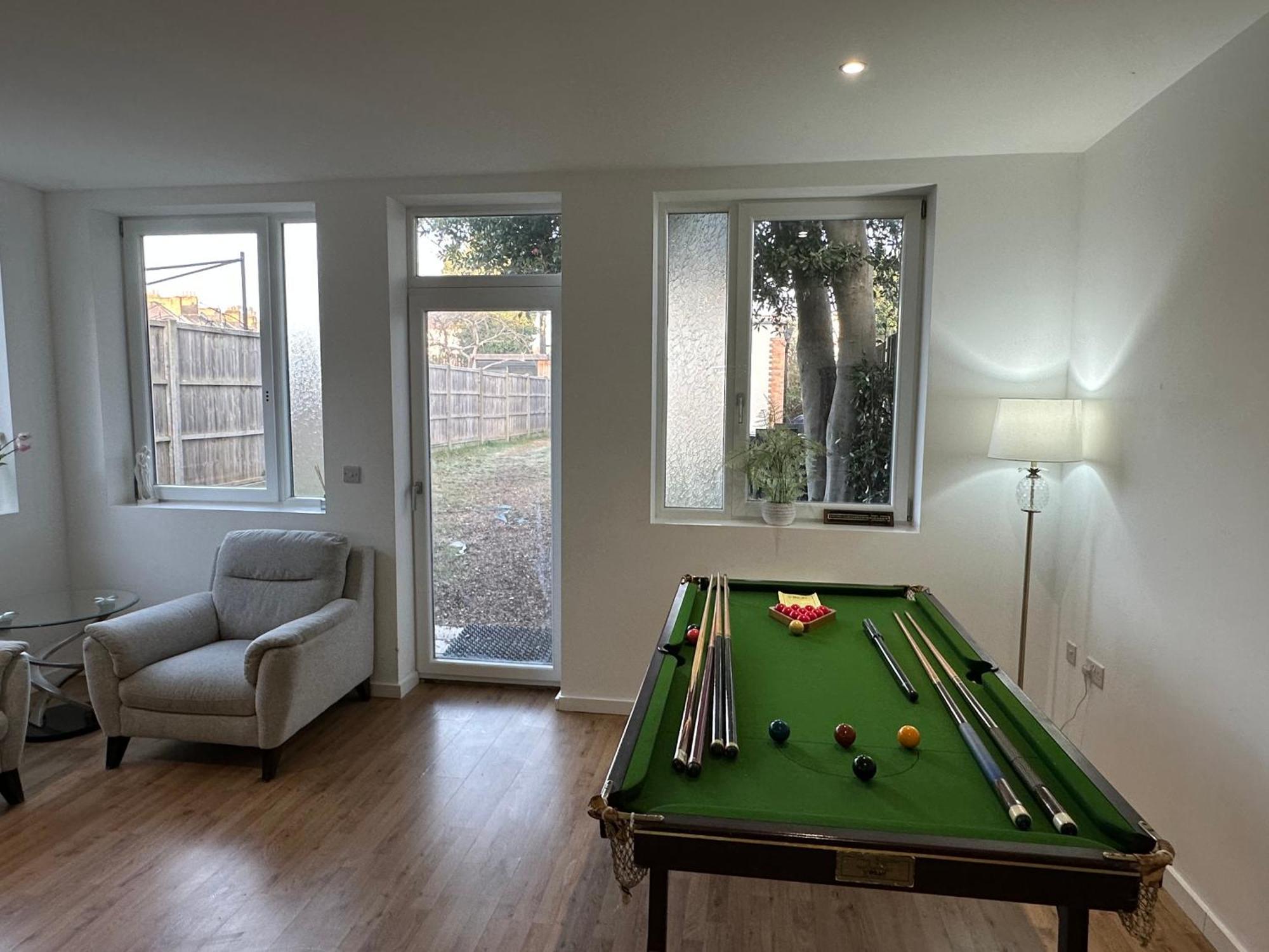 North Spacious: 7-bedroom Group Retreat With Gym *