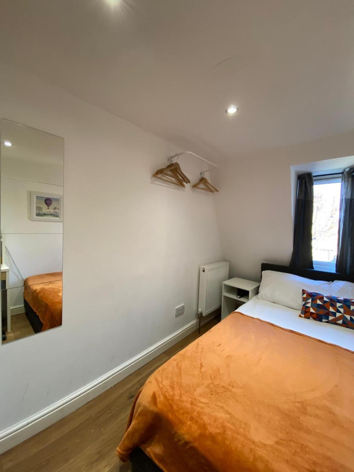 Comfy Bedrooms Near Euston Station - 1 Exmouth Homestay