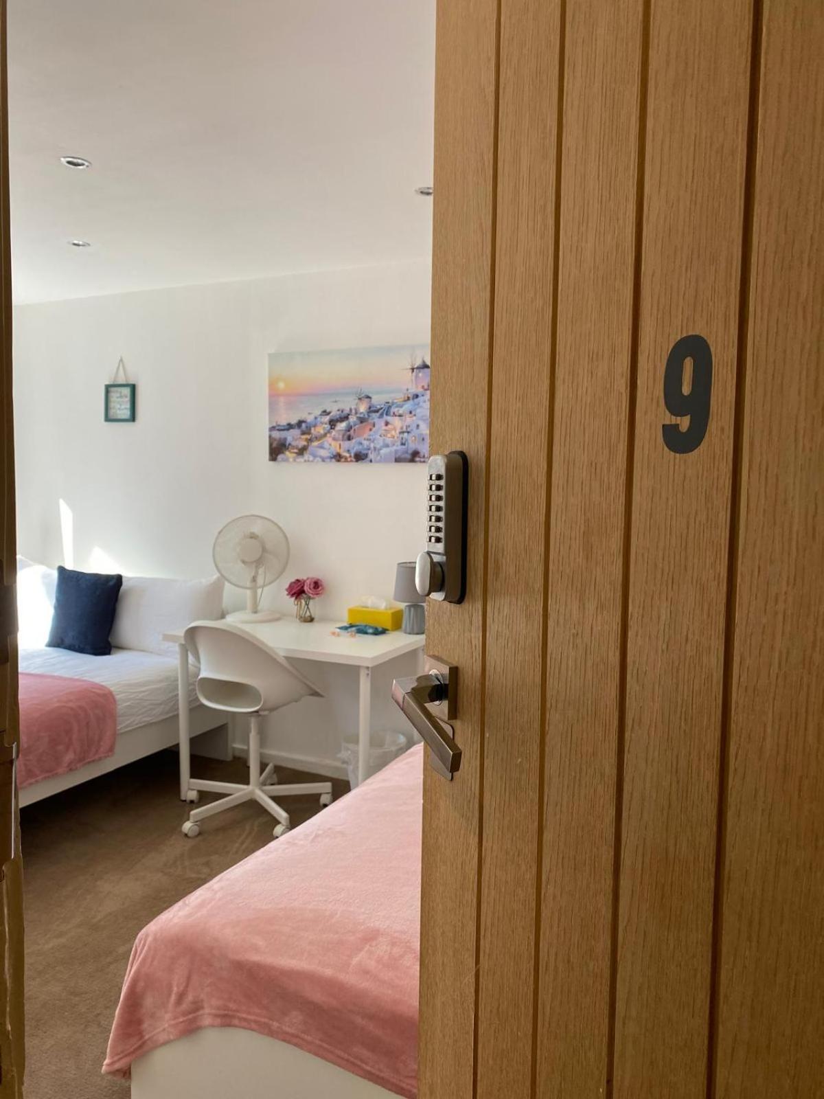Comfy Bedrooms Near Euston Station - 1 Exmouth Homestay *