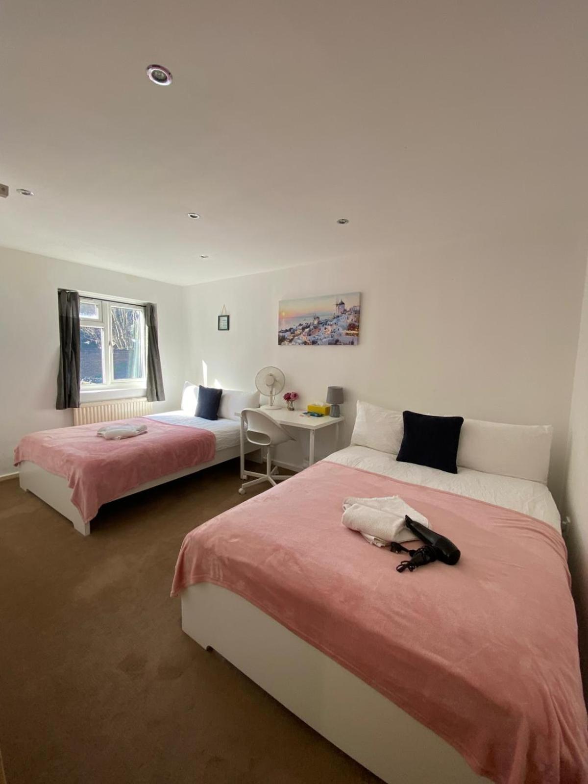 Comfy Bedrooms Near Euston Station - 1 Exmouth Homestay