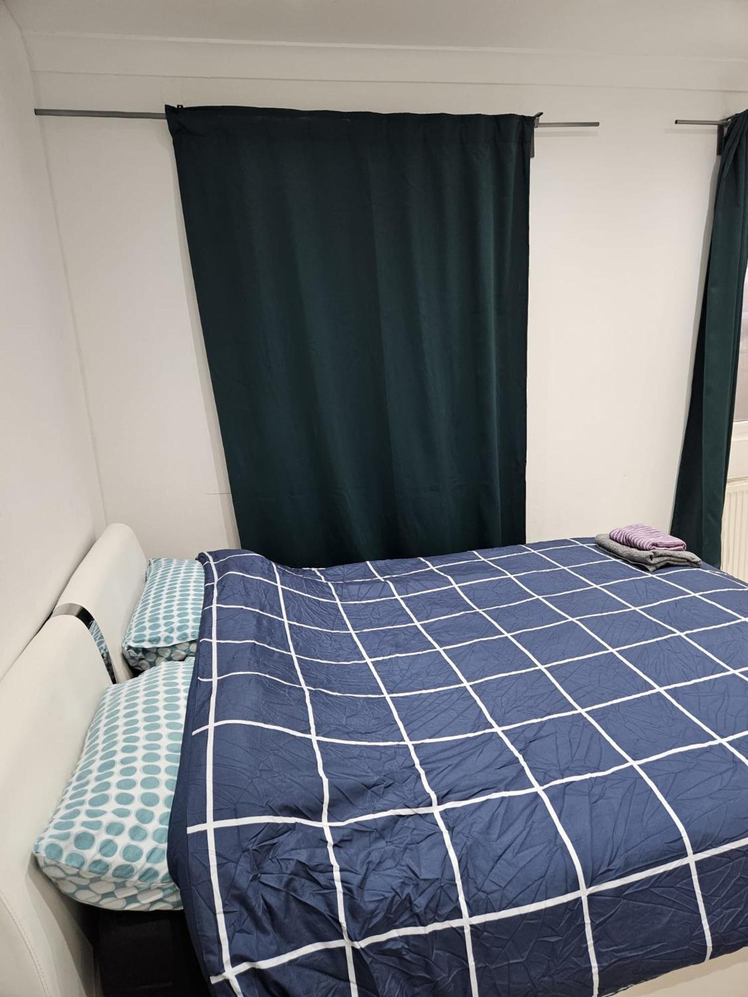Private Direct Travel Heathrow & Ldn Guest house
