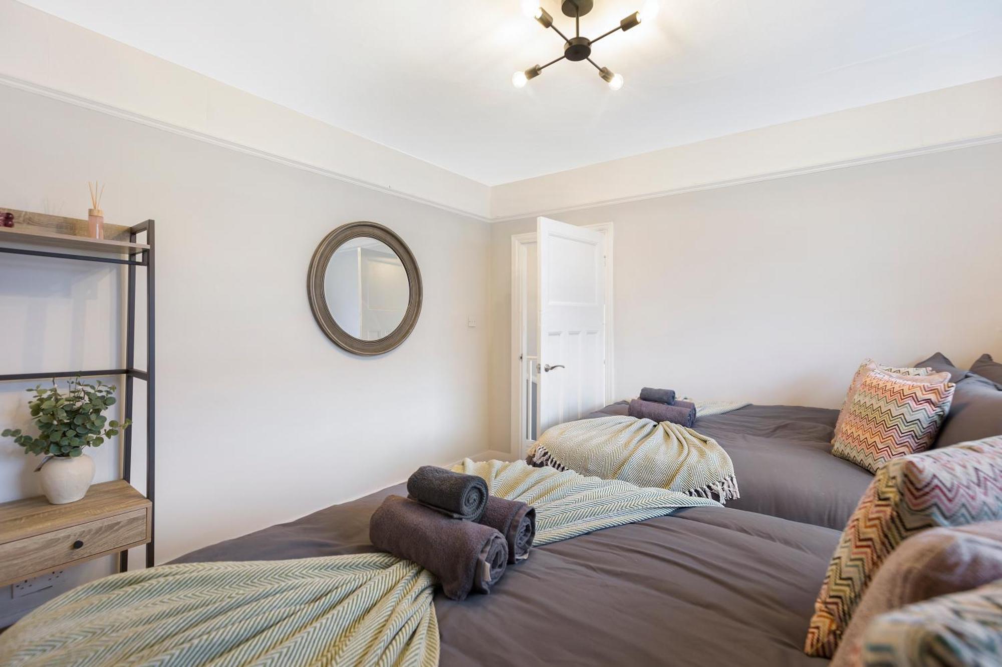 Finsbury Park Hideout Sleeps 10 Holiday home *