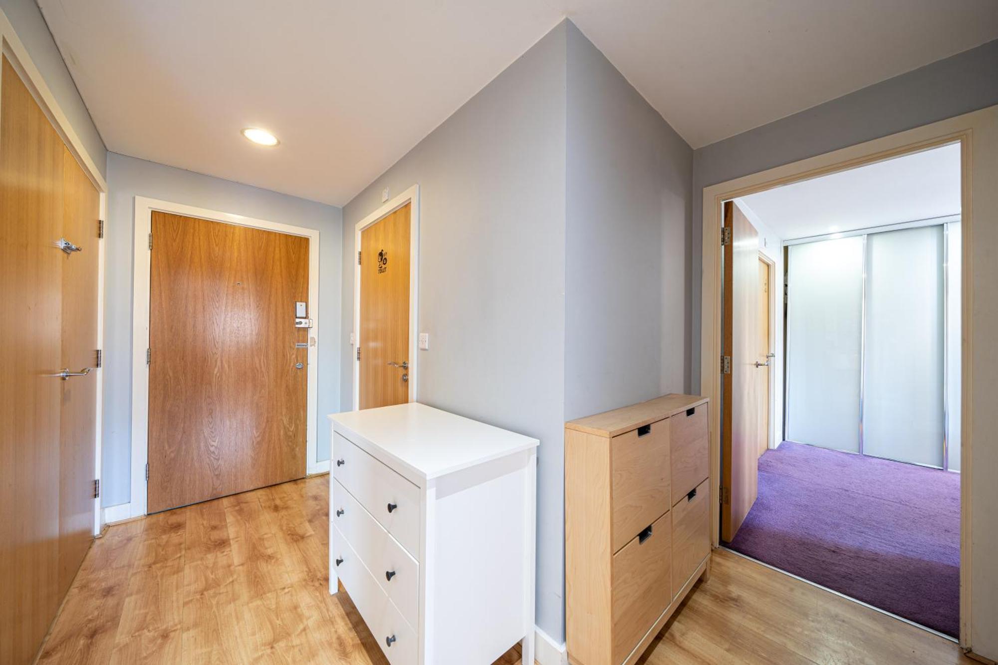 Apartment Chic Lakeside W Free Parking Near Excel London