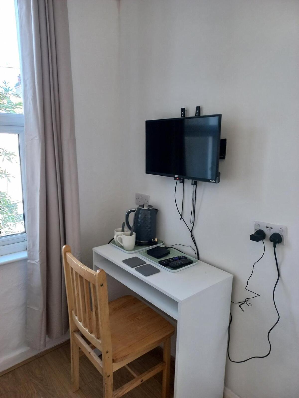Seven Spots Apartment *