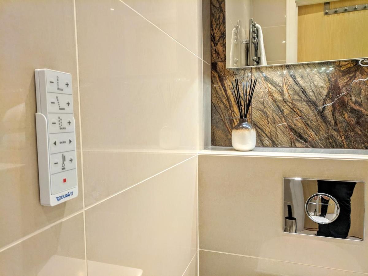 The London Bridge Secret Apartment