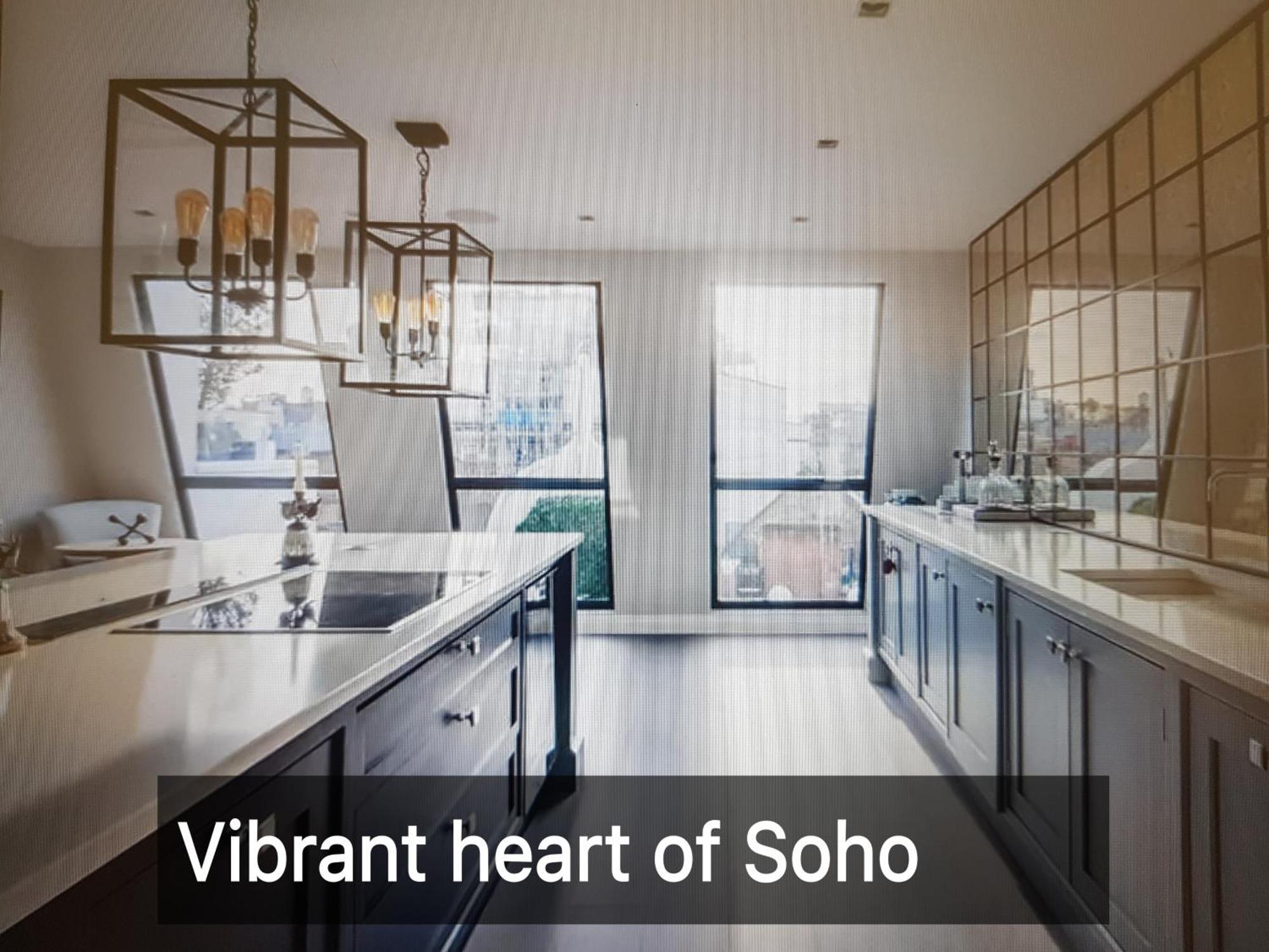 Vibrant Heart Of Soho Guest house