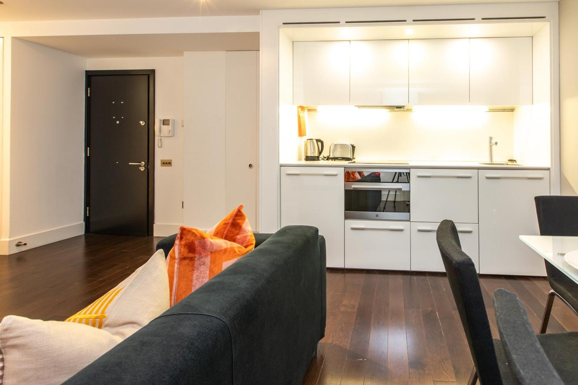 Charming 1br Near Monument Station! *